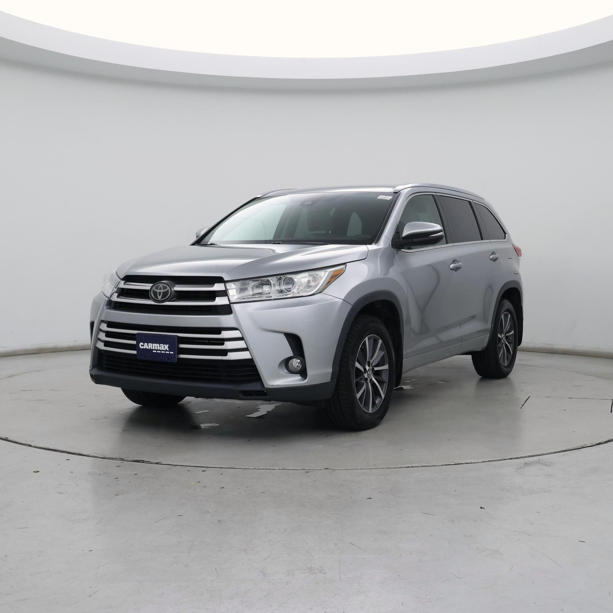 Thumbnail: 2017 Toyota Highlander - 4