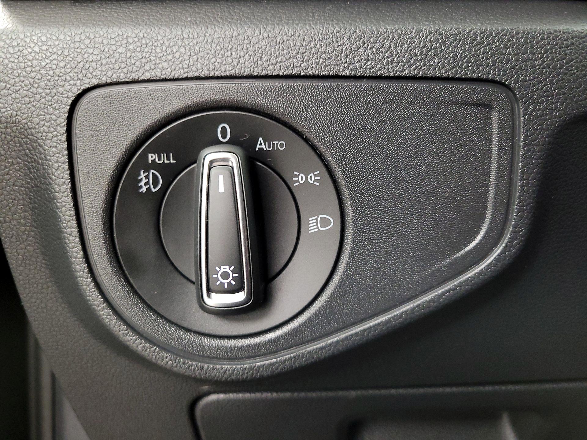 Thumbnail: 2019 Volkswagen Atlas - 13