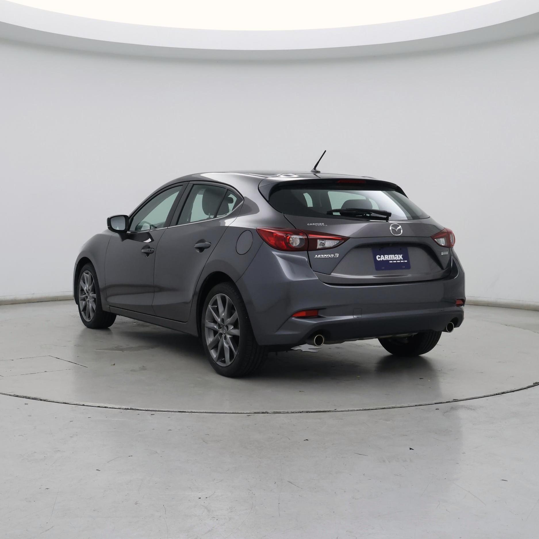 Thumbnail: 2018 Mazda Mazda3 - 2