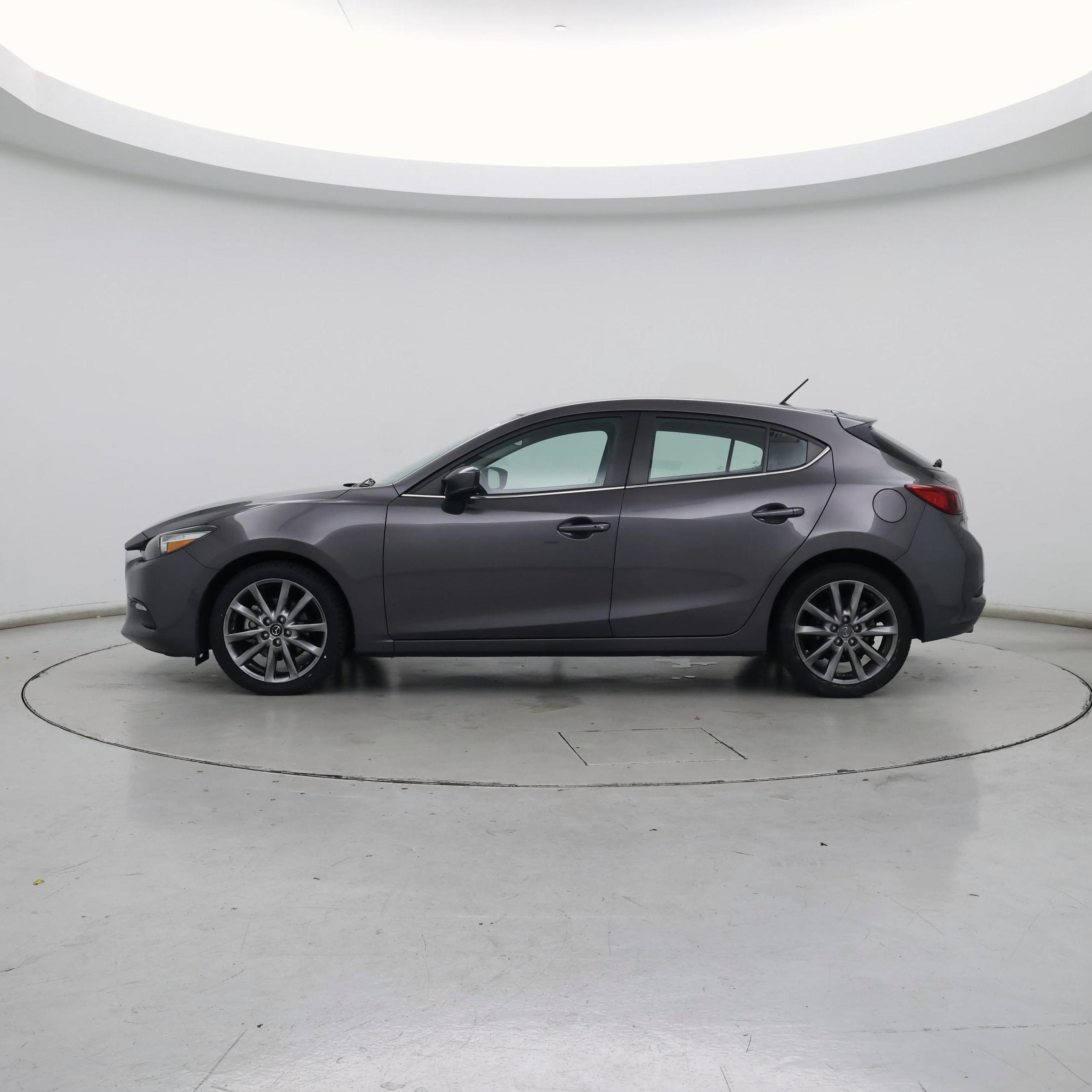 Thumbnail: 2018 Mazda Mazda3 - 3