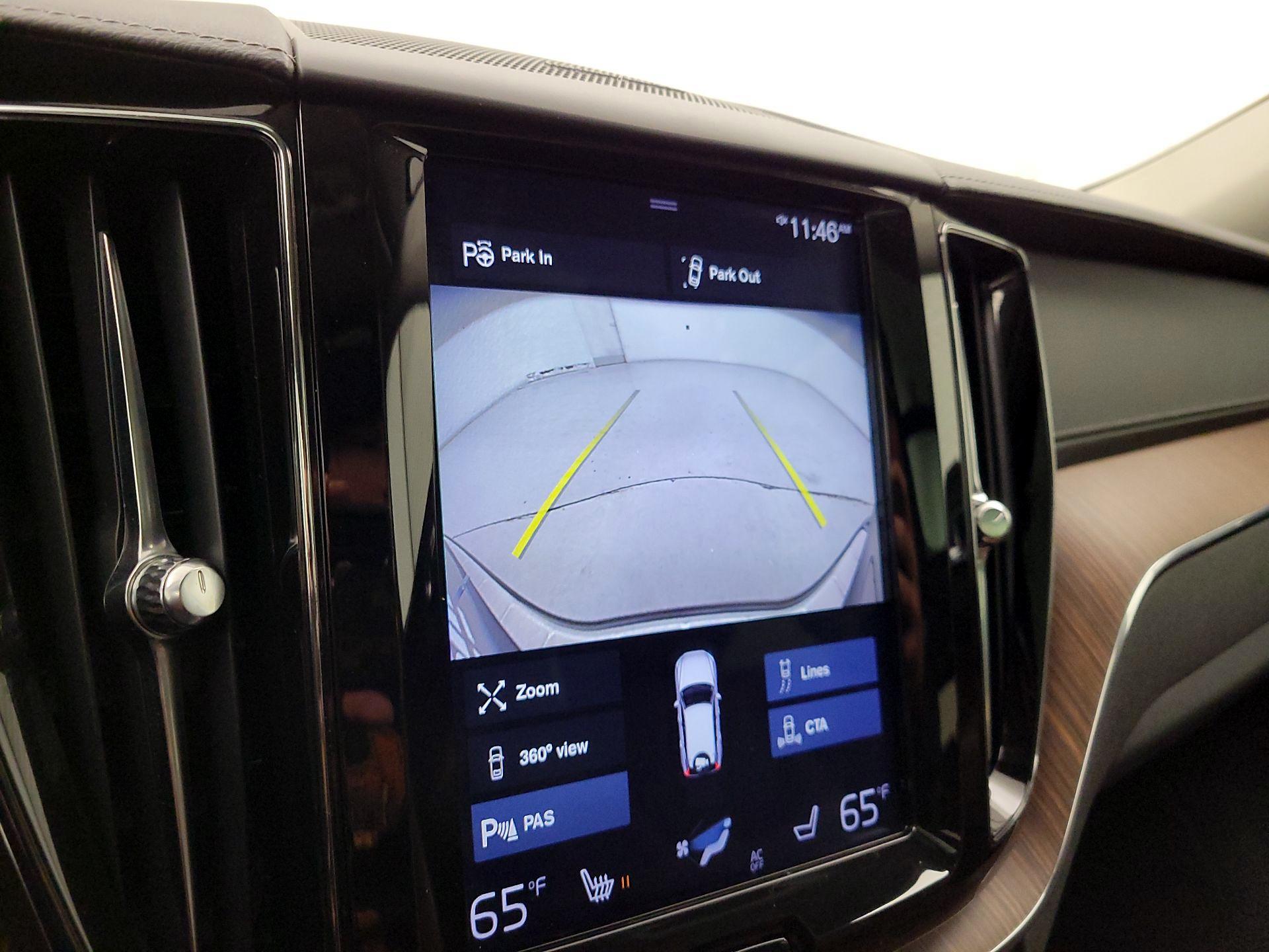 Thumbnail: 2019 Volvo XC60 - 15