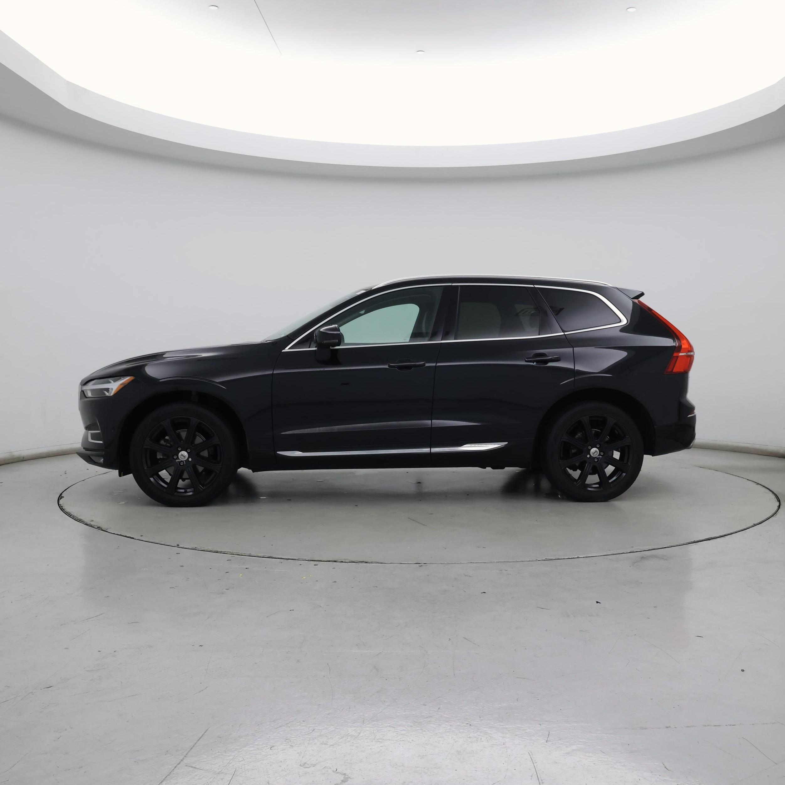 Thumbnail: 2019 Volvo XC60 - 3