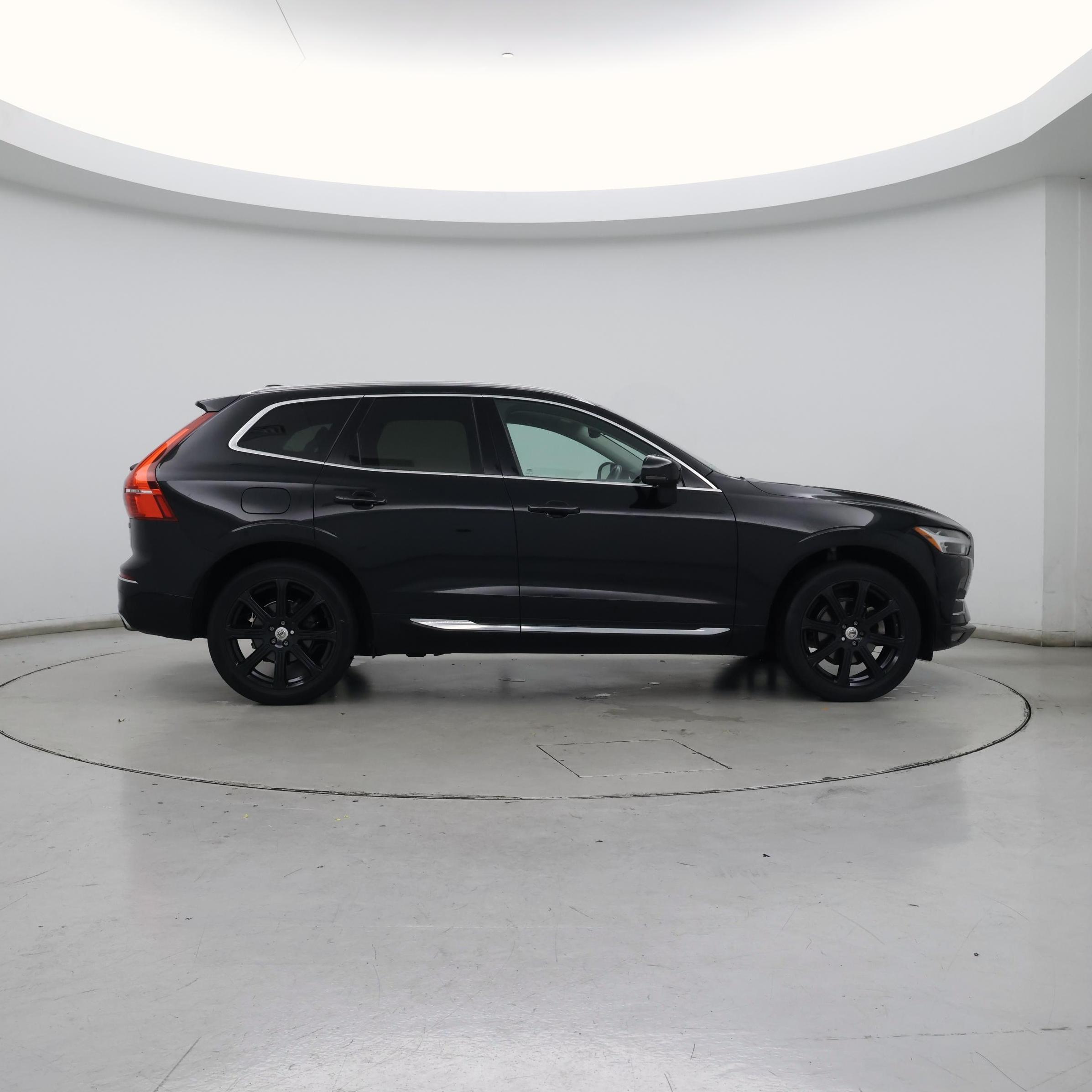 Thumbnail: 2019 Volvo XC60 - 7