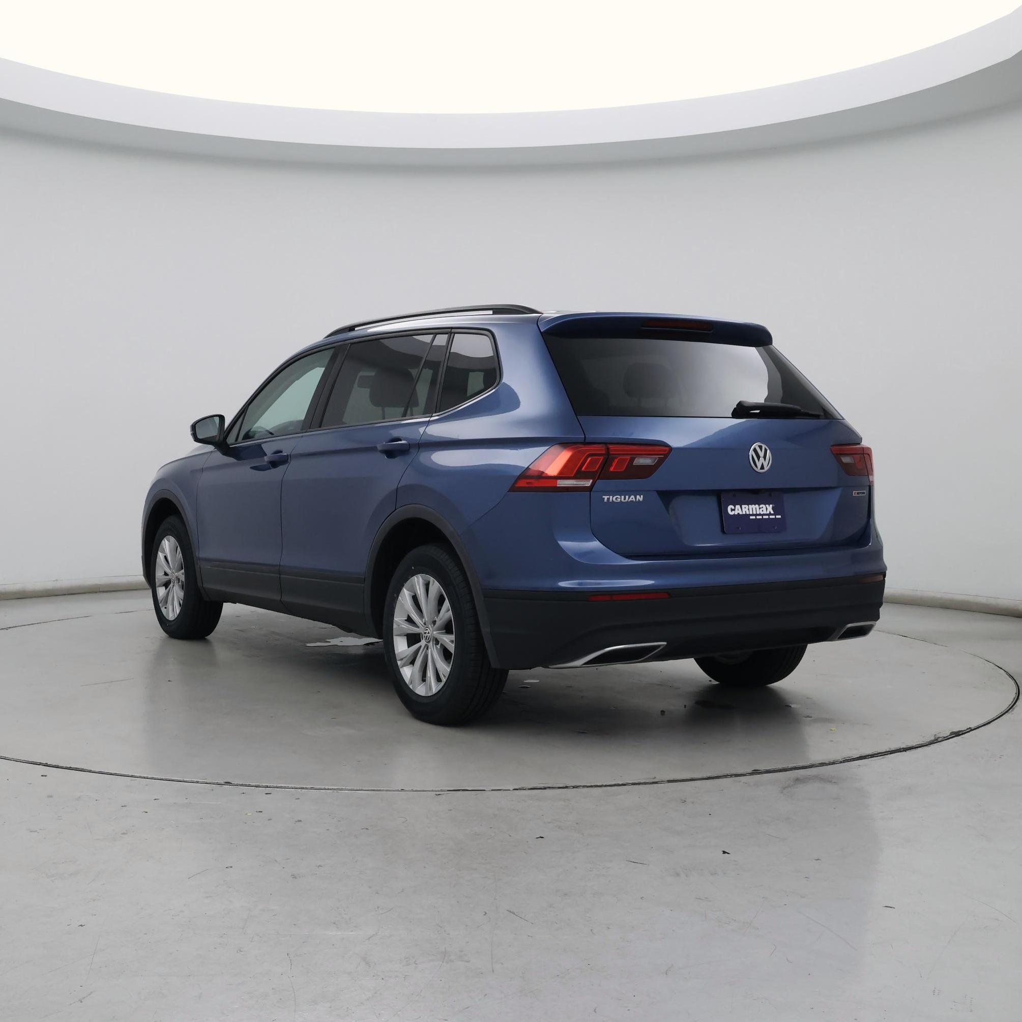 Thumbnail: 2019 Volkswagen Tiguan - 2
