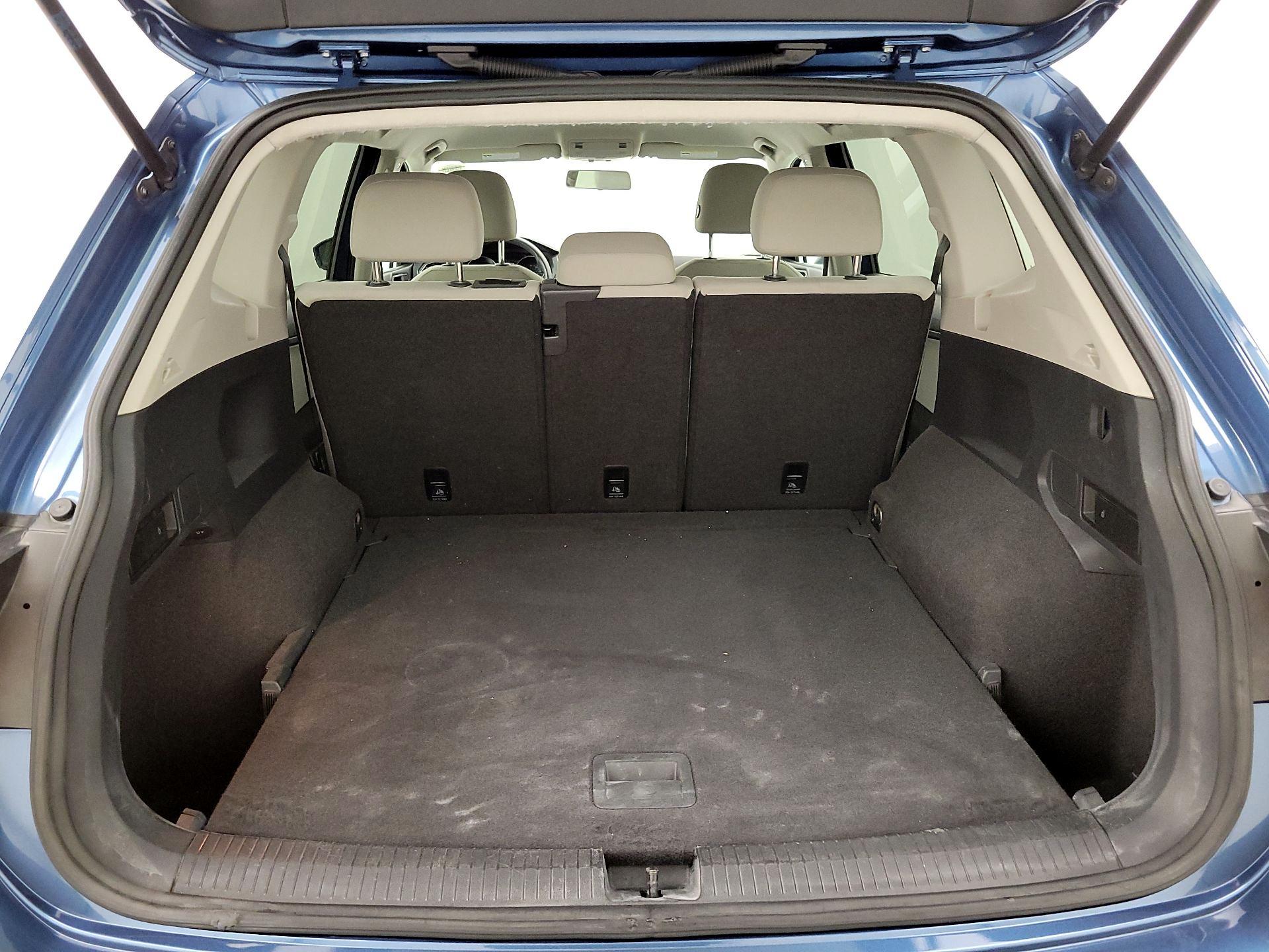 Thumbnail: 2019 Volkswagen Tiguan - 20