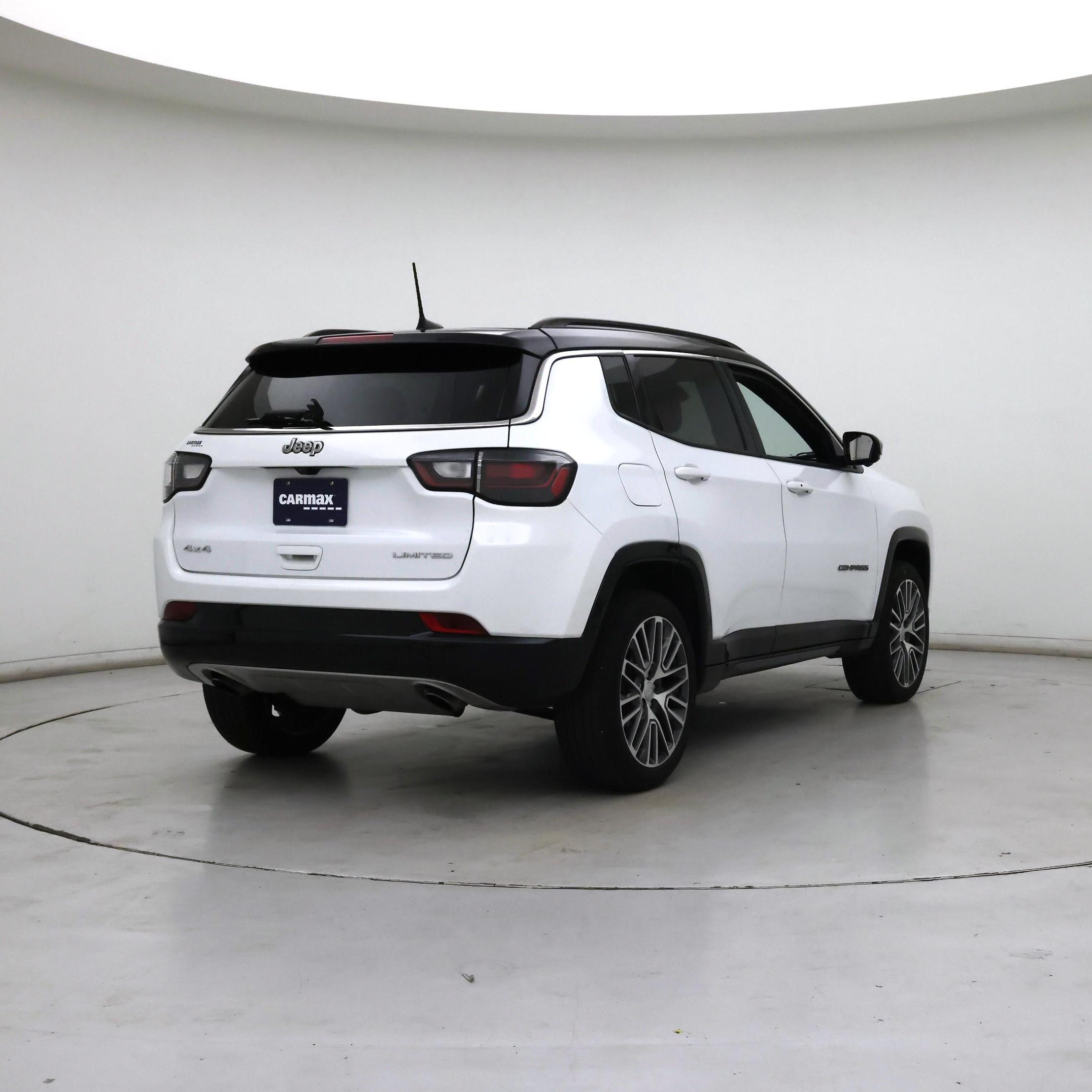 Thumbnail: 2023 Jeep Compass - 8