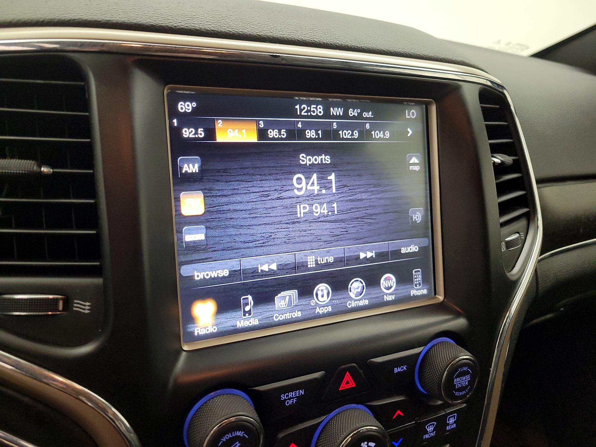 Thumbnail: 2017 Jeep Grand Cherokee - 15