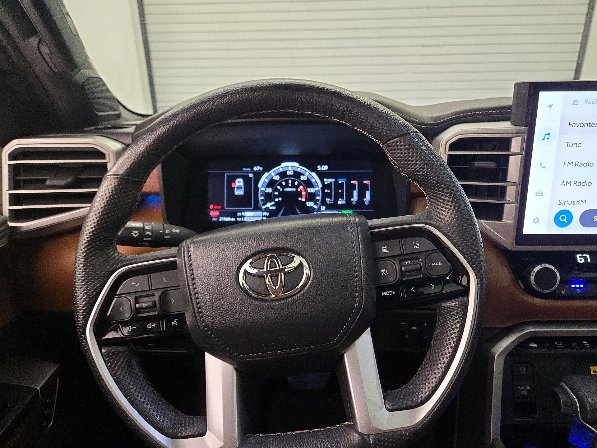 Thumbnail: 2024 Toyota Tundra - 10