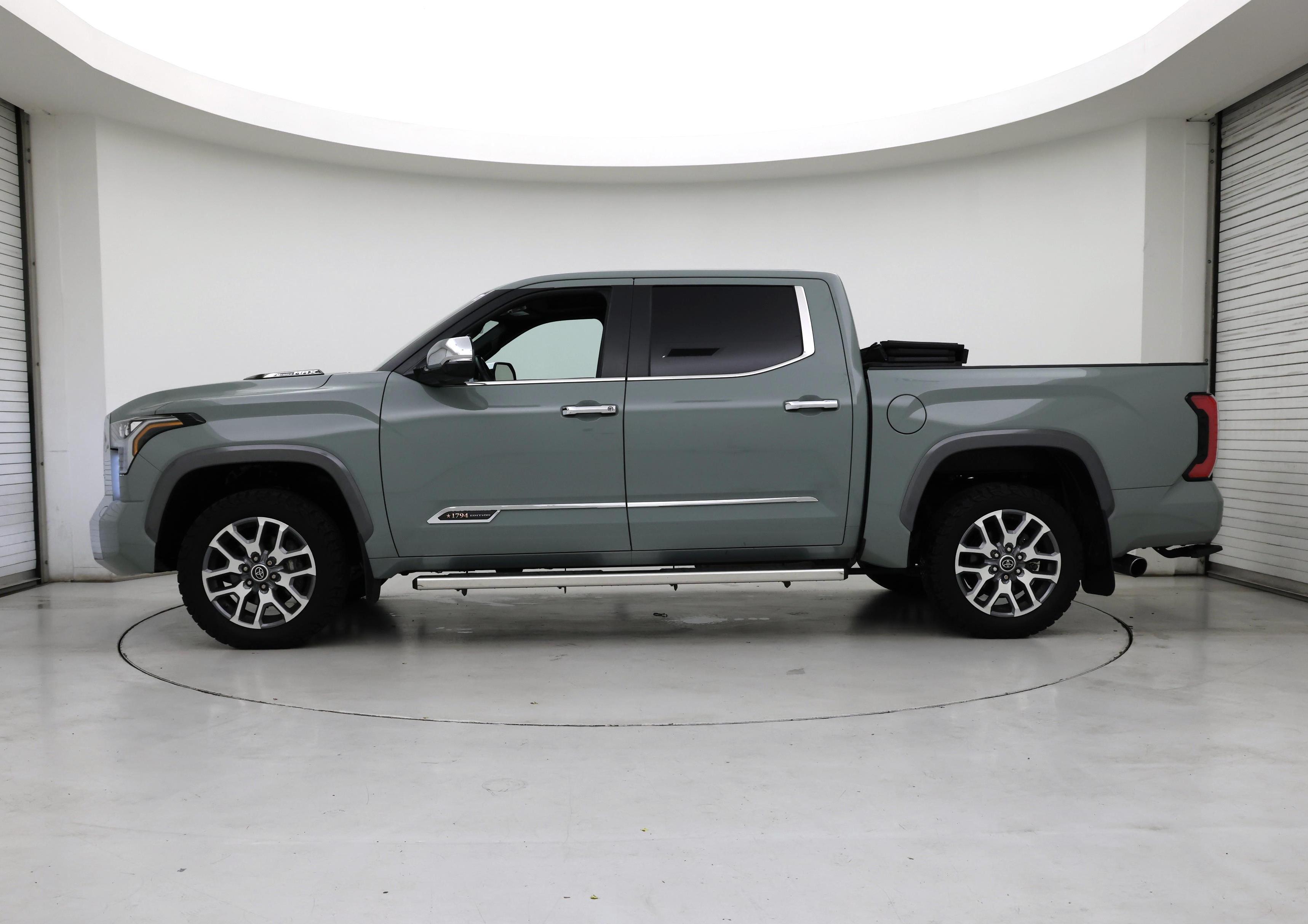 Thumbnail: 2024 Toyota Tundra - 3