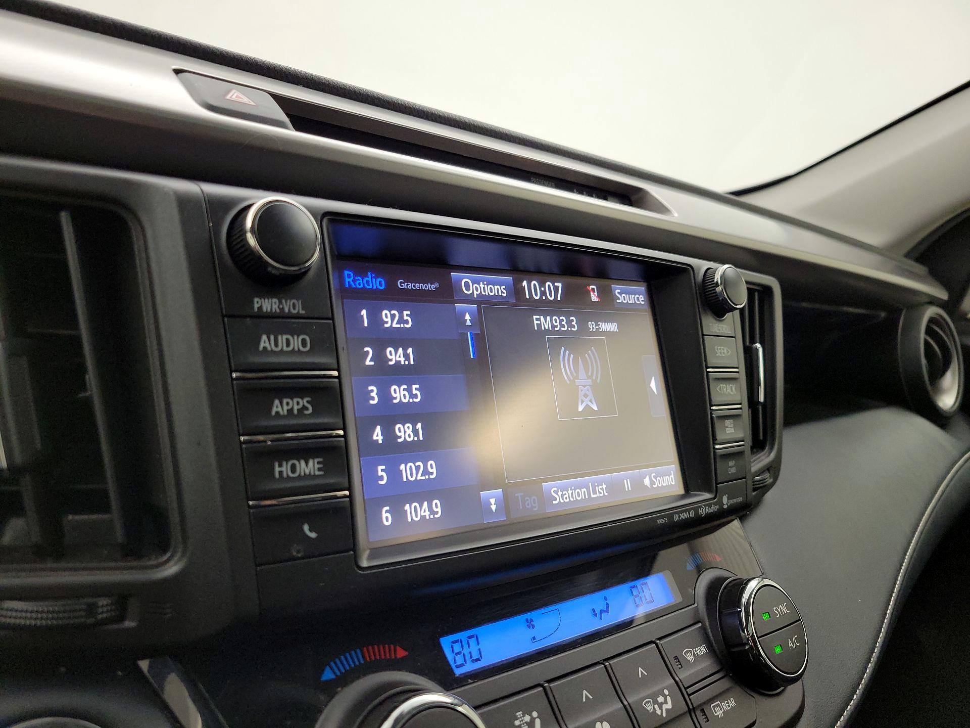 Thumbnail: 2018 Toyota RAV4 - 16