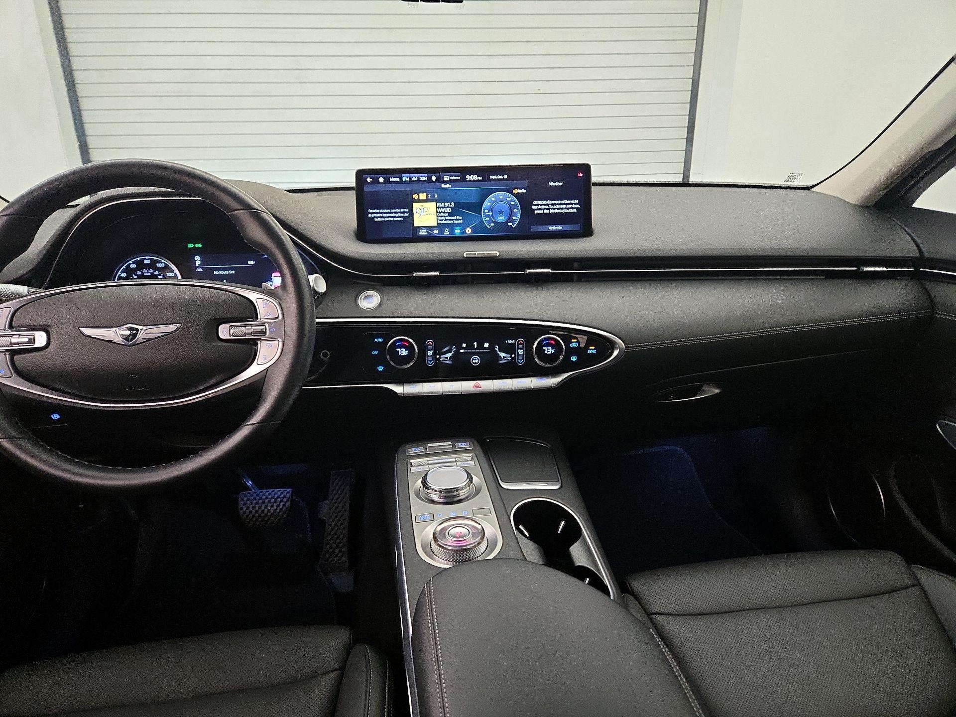 Thumbnail: 2022 Genesis GV70 - 9