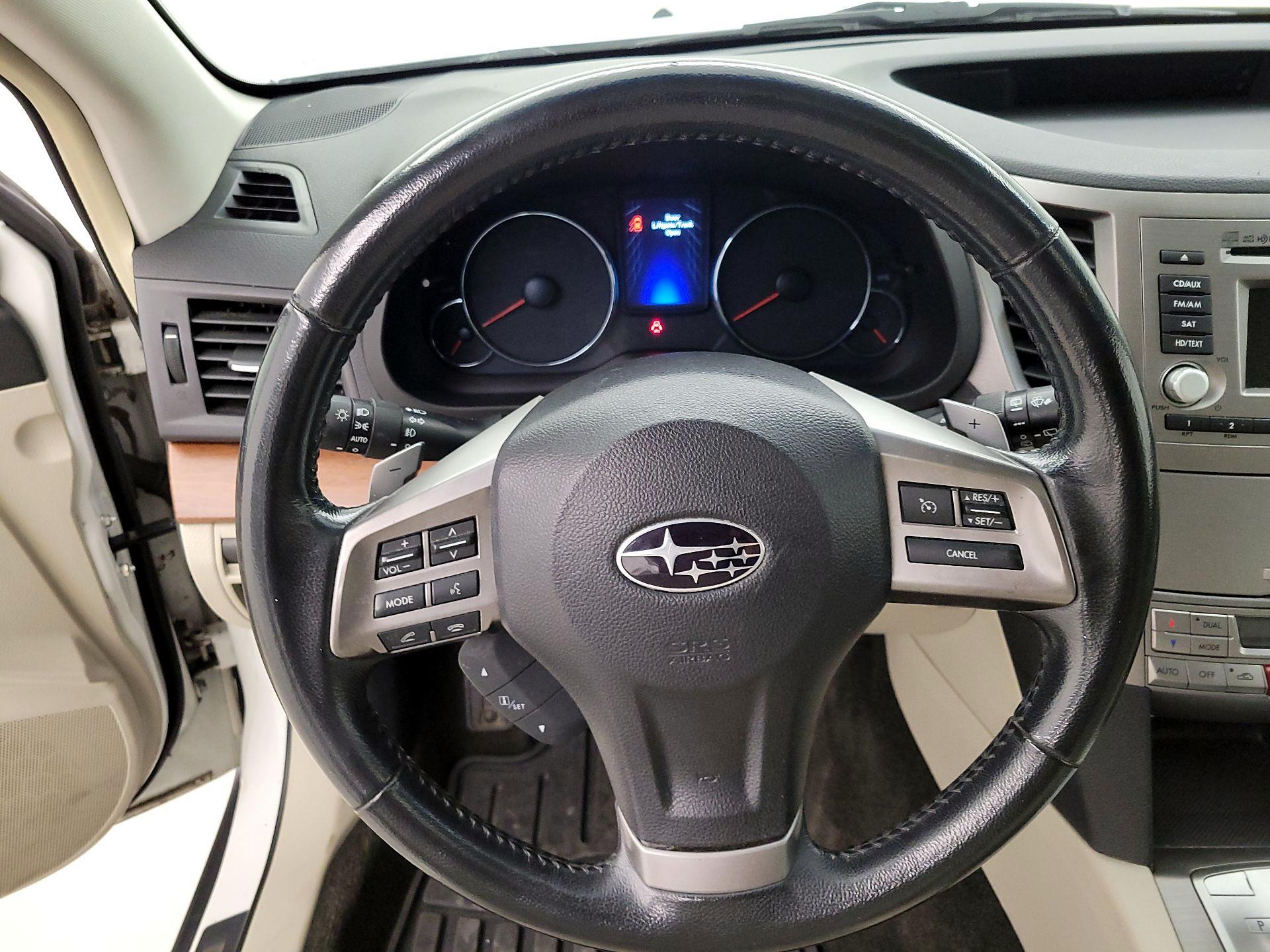 Thumbnail: 2014 Subaru Outback - 10