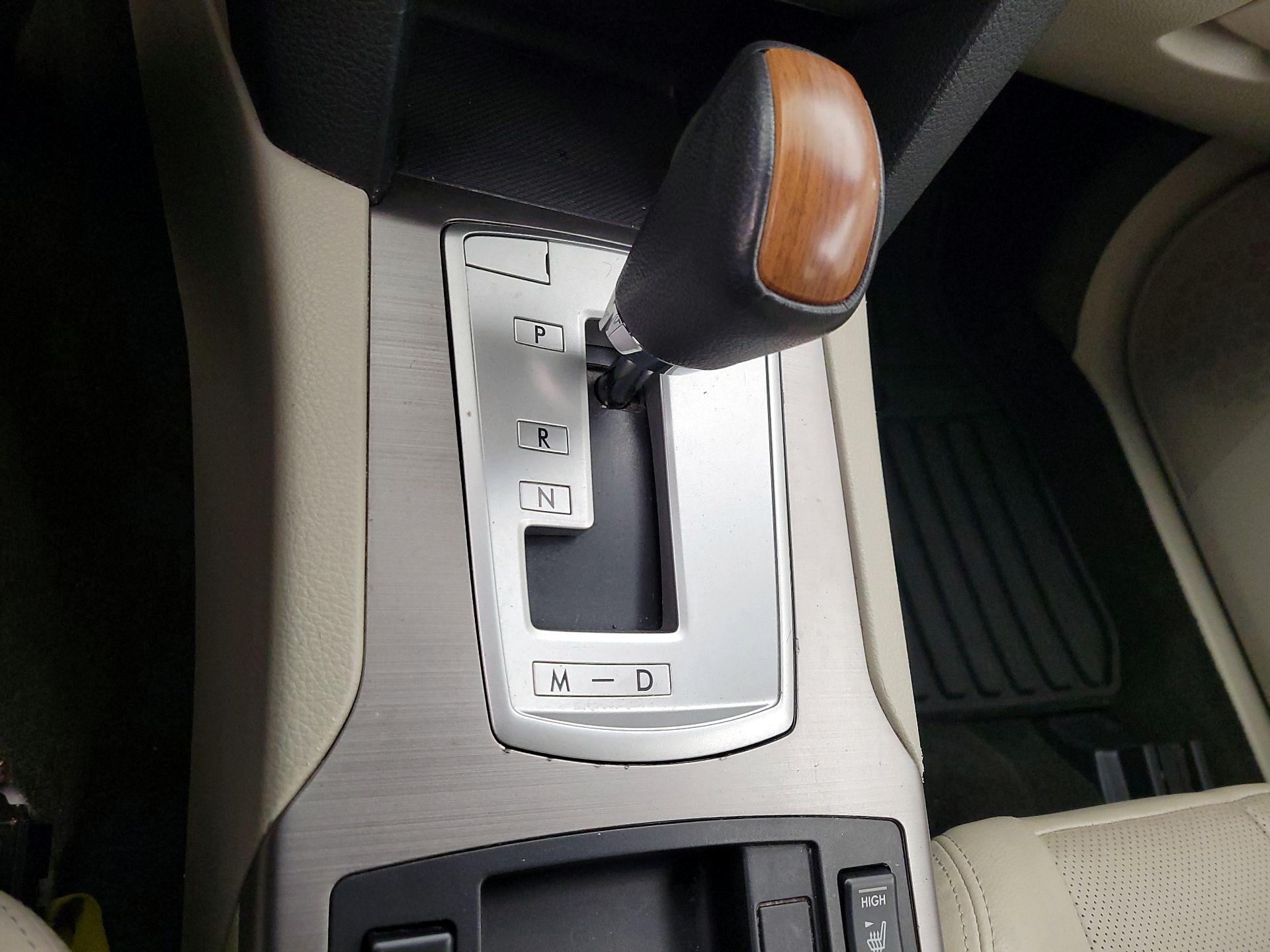 Thumbnail: 2014 Subaru Outback - 17