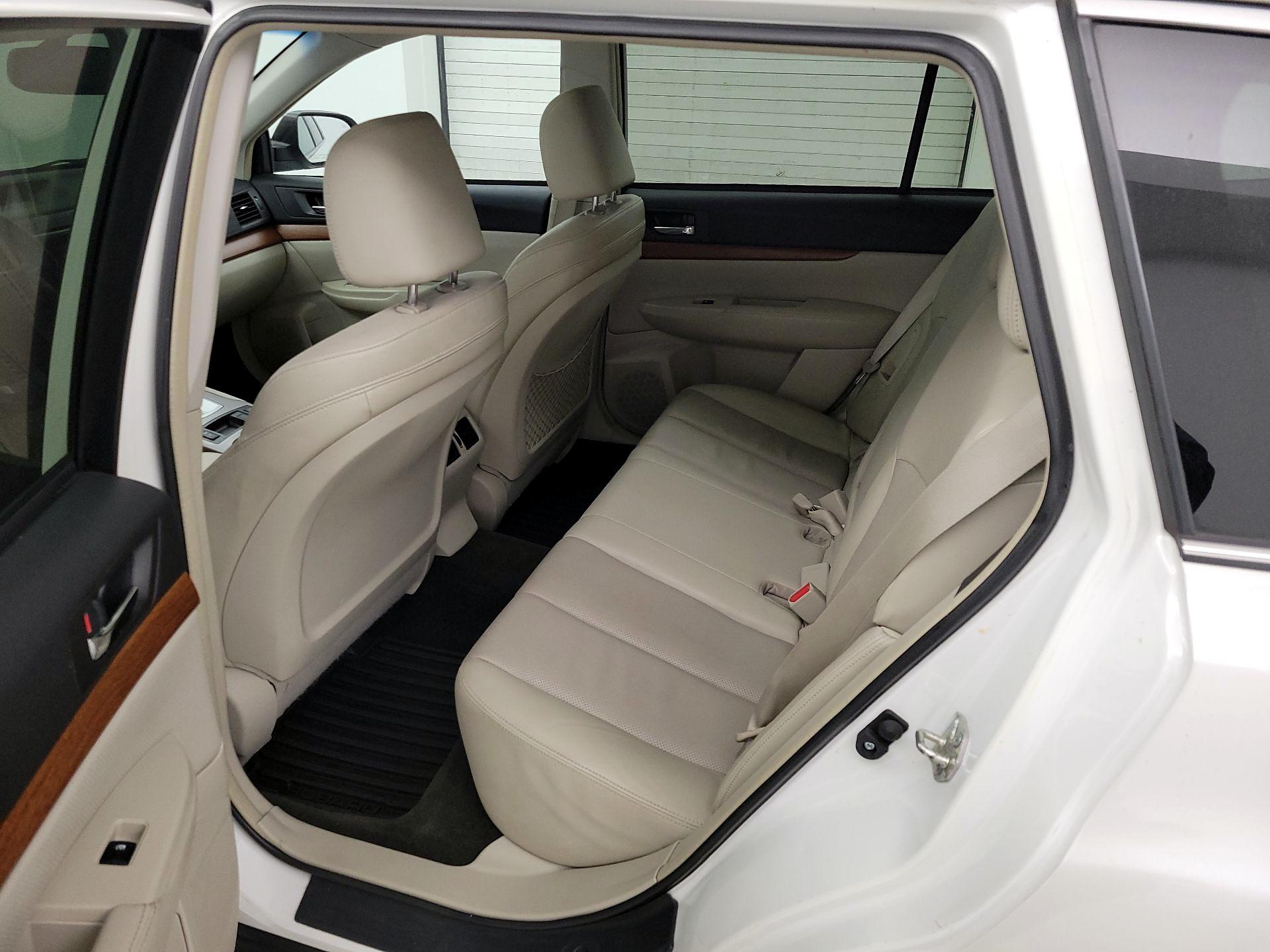 Thumbnail: 2014 Subaru Outback - 20