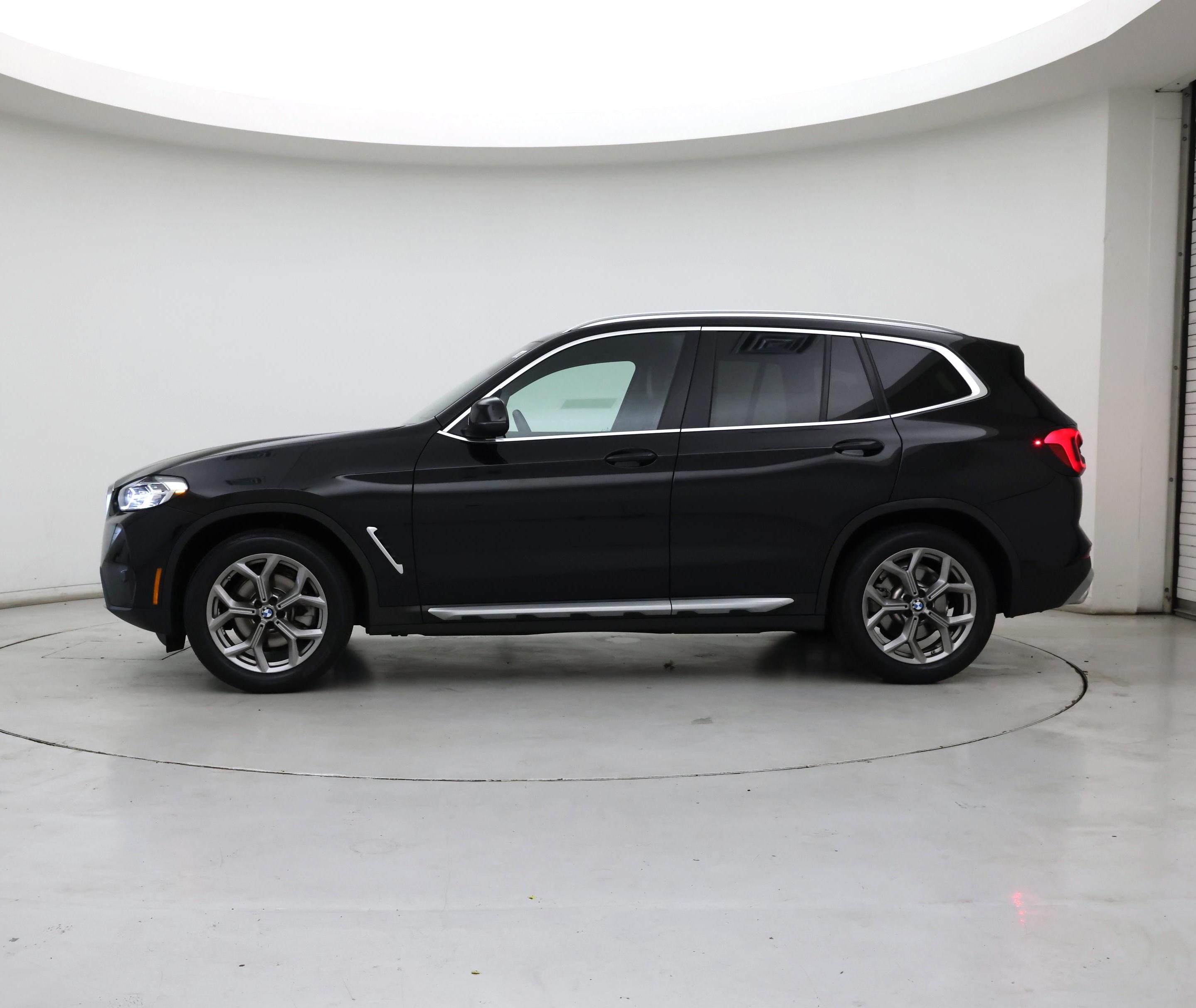 Thumbnail: 2022 BMW X3 - 3