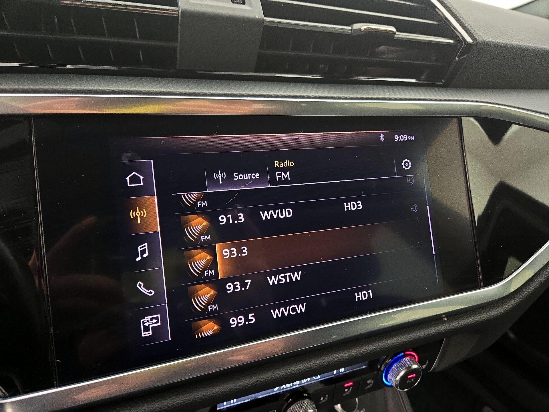 Thumbnail: 2021 Audi Q3 - 14