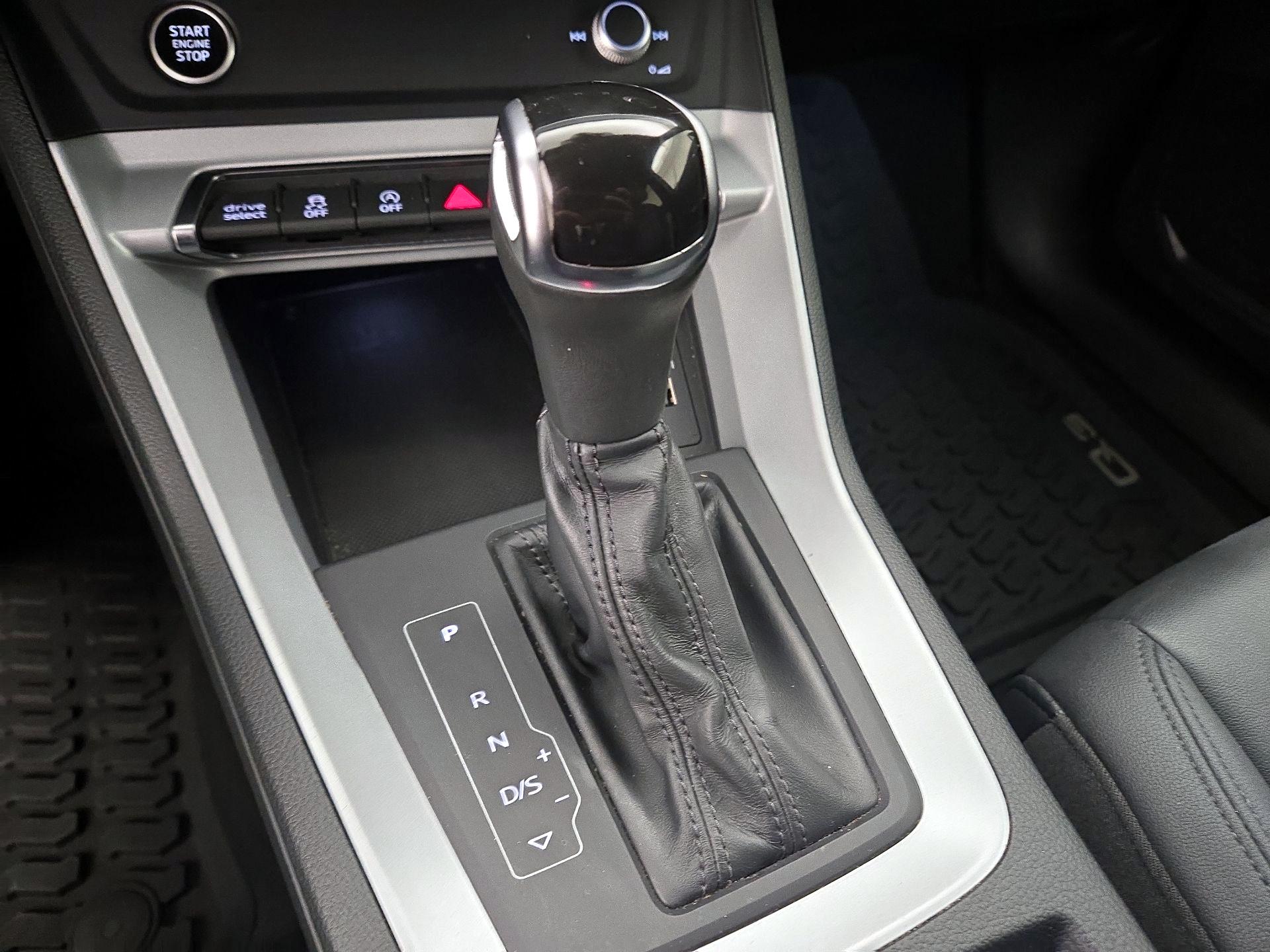 Thumbnail: 2021 Audi Q3 - 16