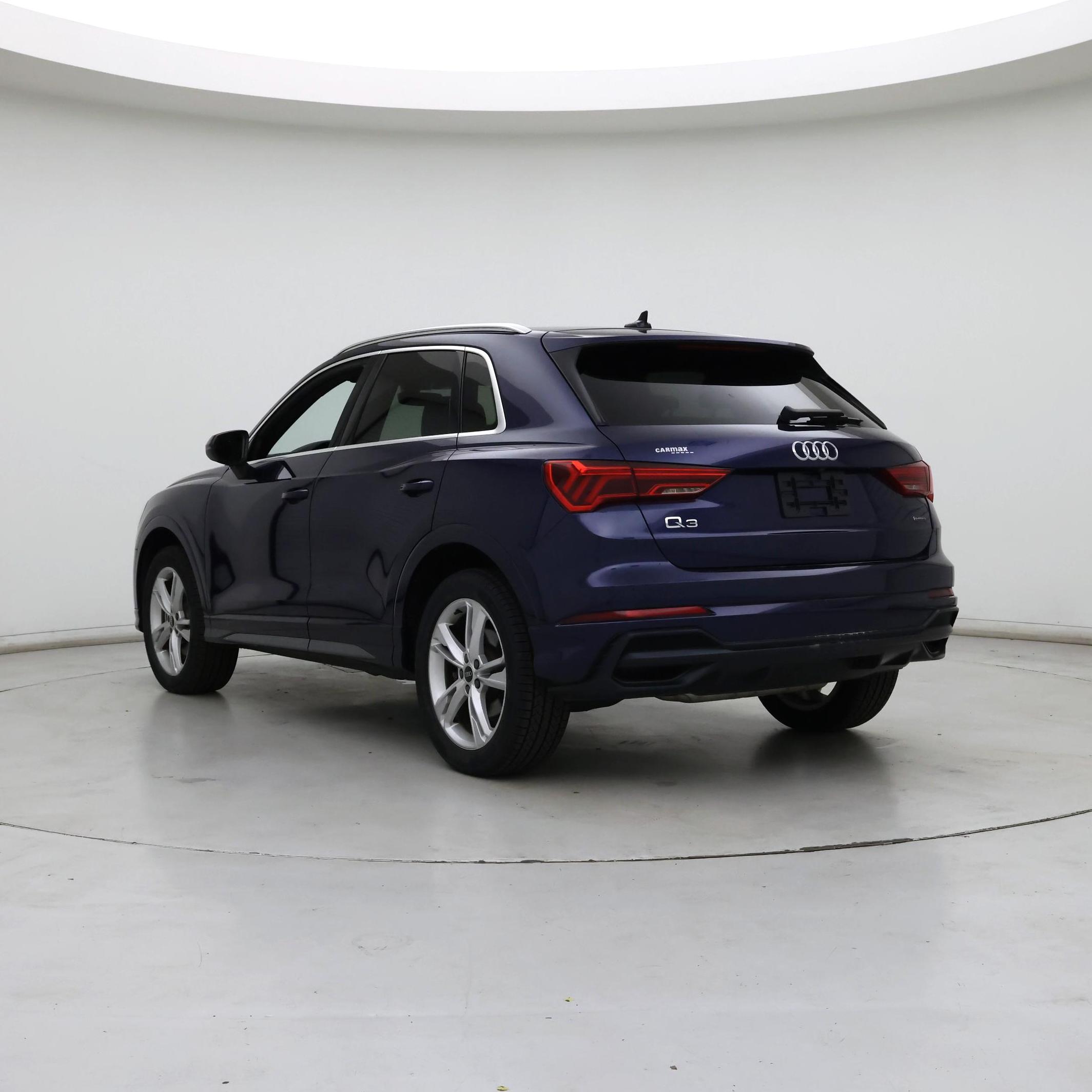 Thumbnail: 2021 Audi Q3 - 2