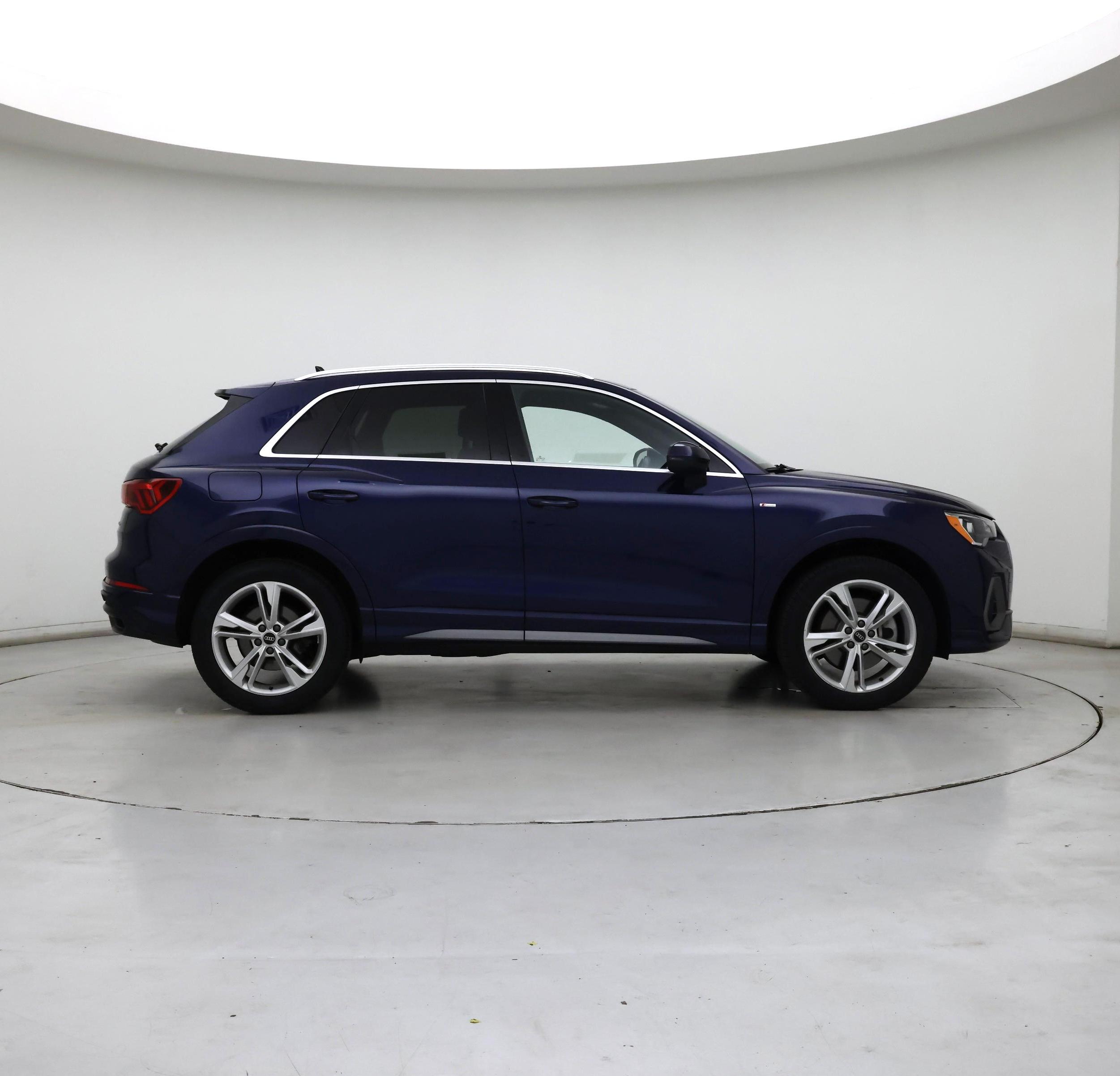 Thumbnail: 2021 Audi Q3 - 7