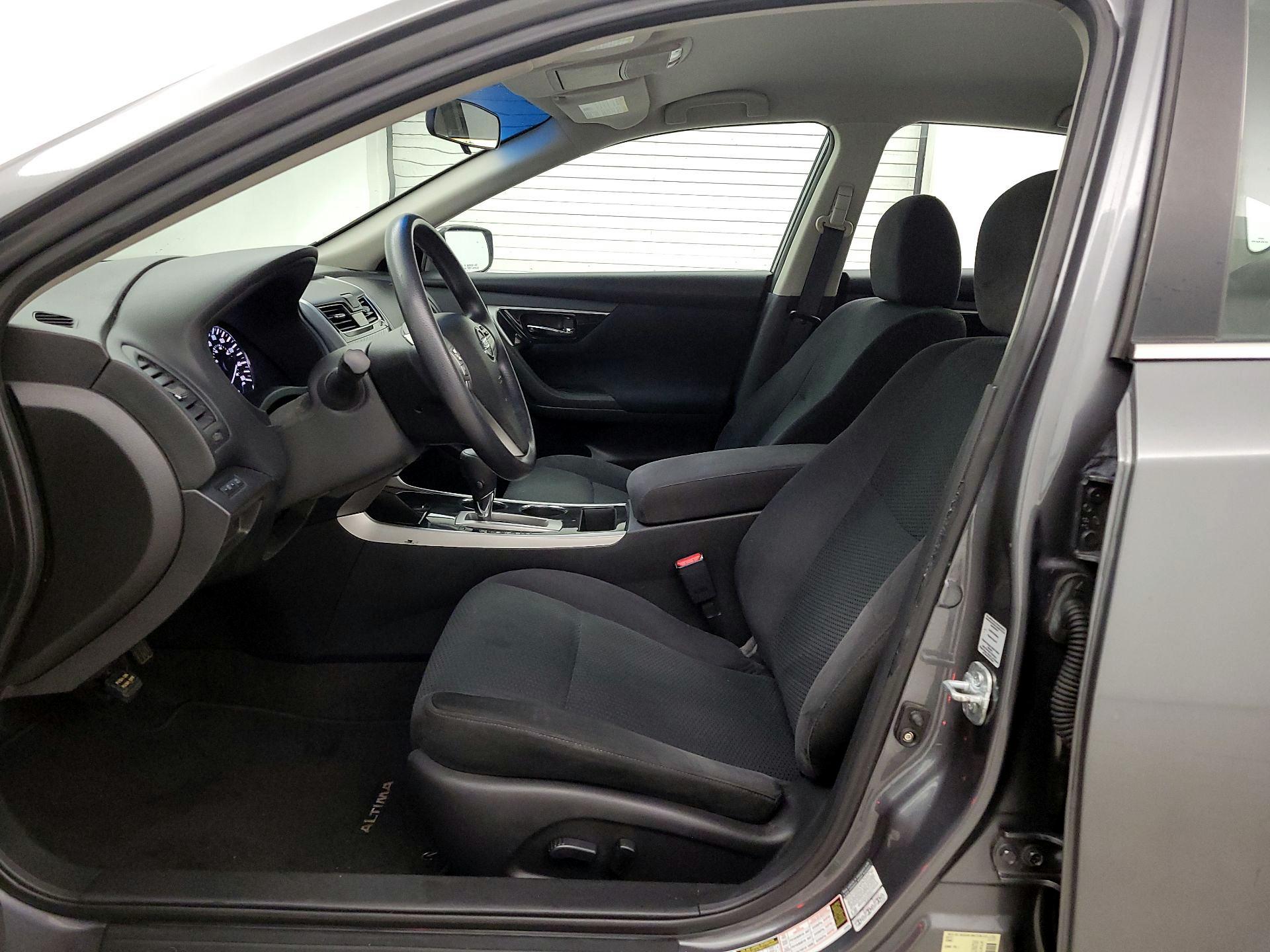 Thumbnail: 2014 Nissan Altima - 11