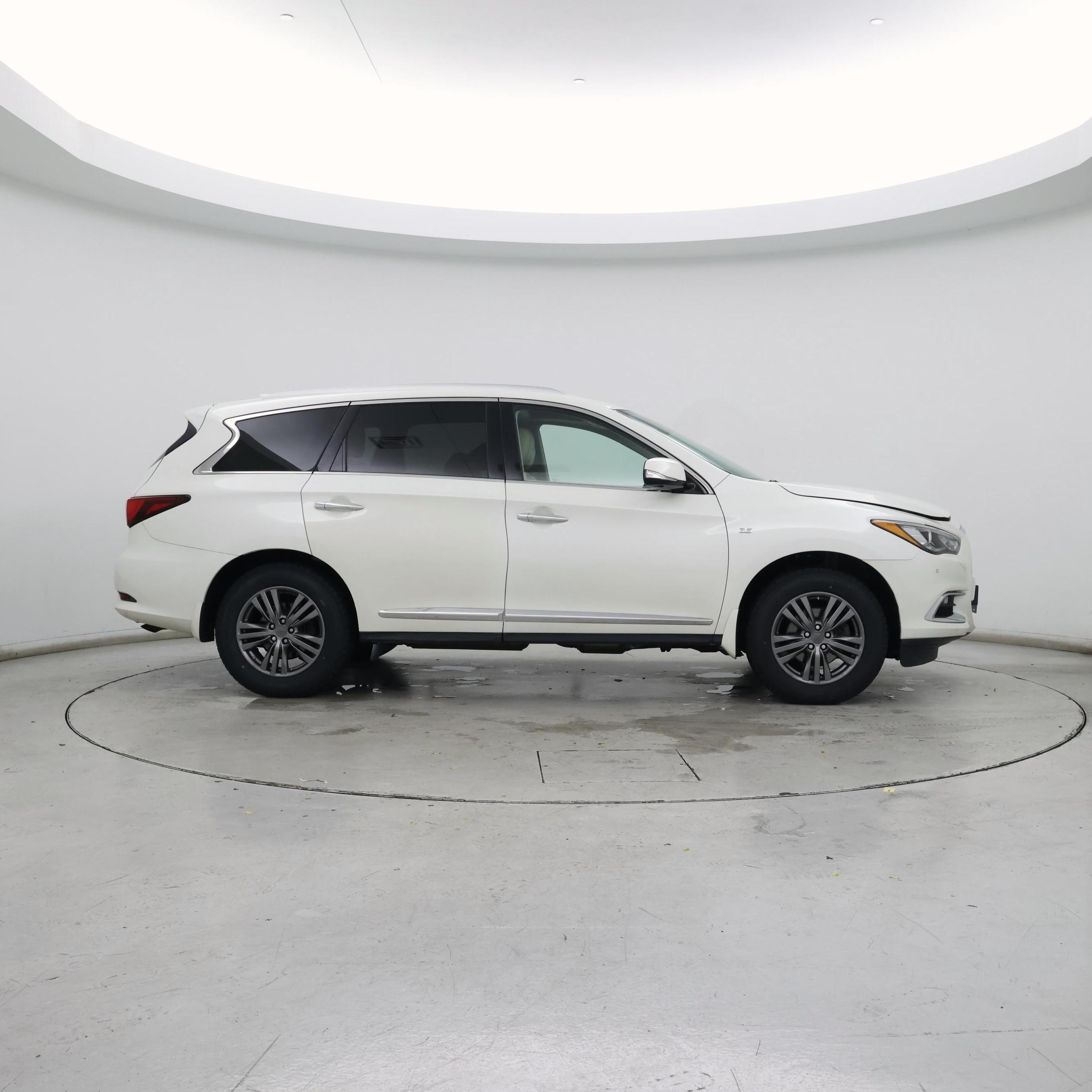 Thumbnail: 2018 INFINITI QX60 - 7