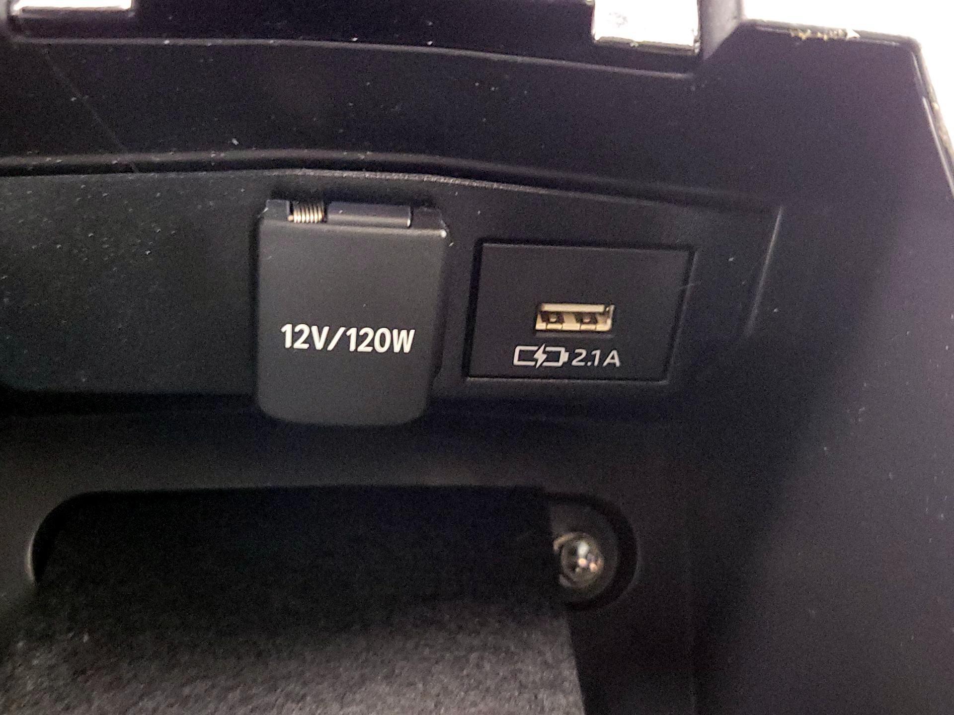 Thumbnail: 2021 Toyota Corolla - 18