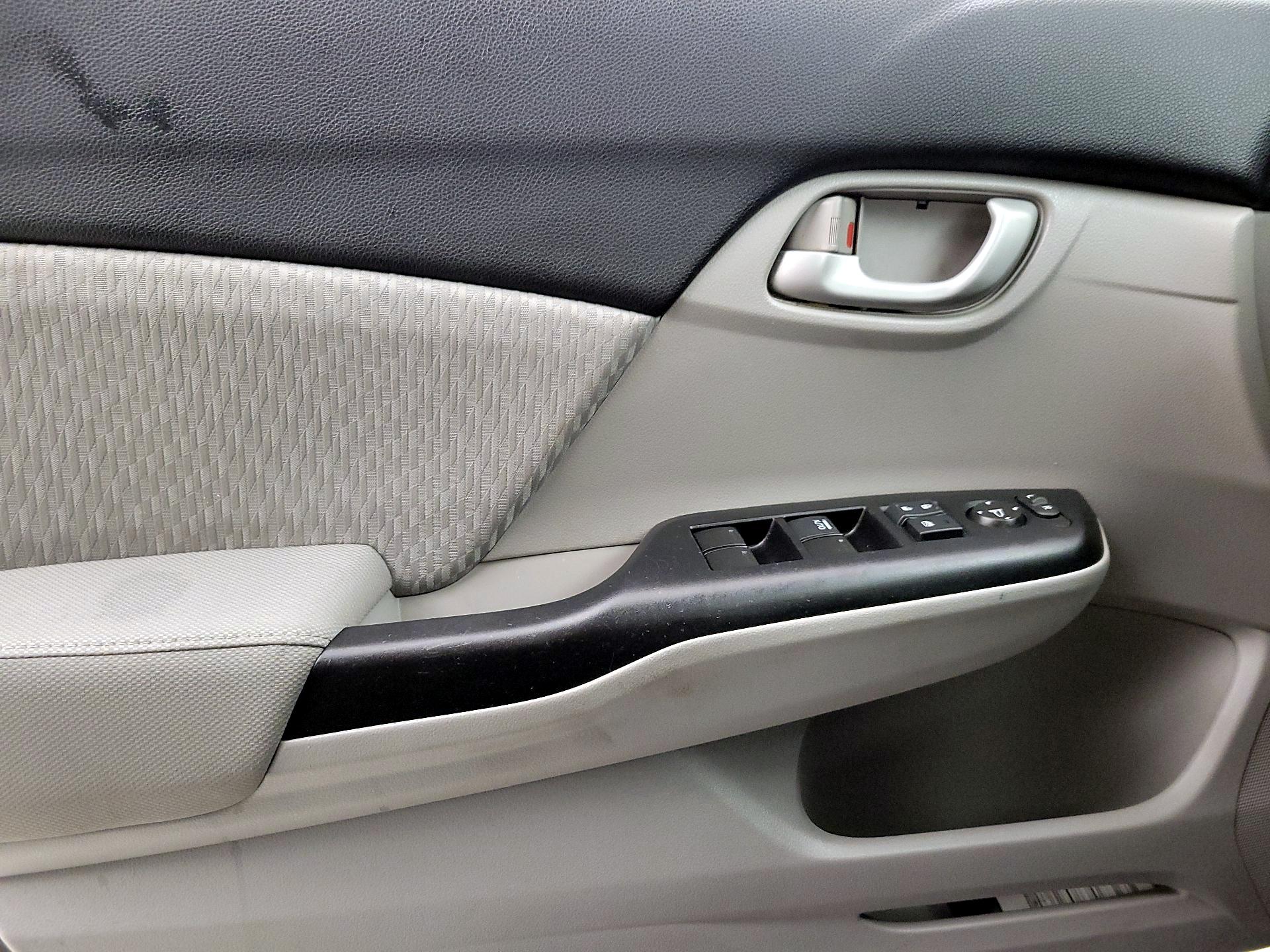 Thumbnail: 2015 Honda Civic - 12
