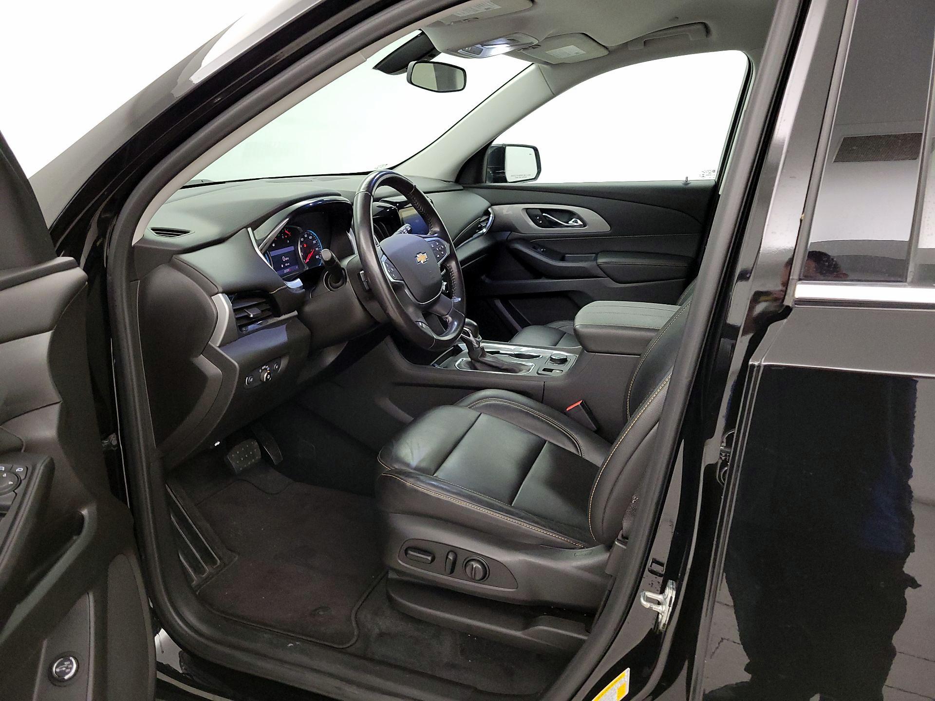Thumbnail: 2021 Chevrolet Traverse - 11