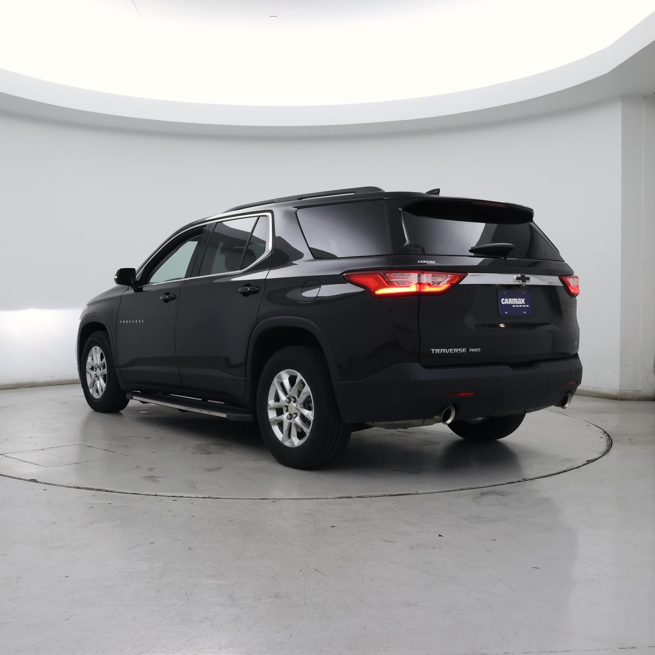 Thumbnail: 2021 Chevrolet Traverse - 2