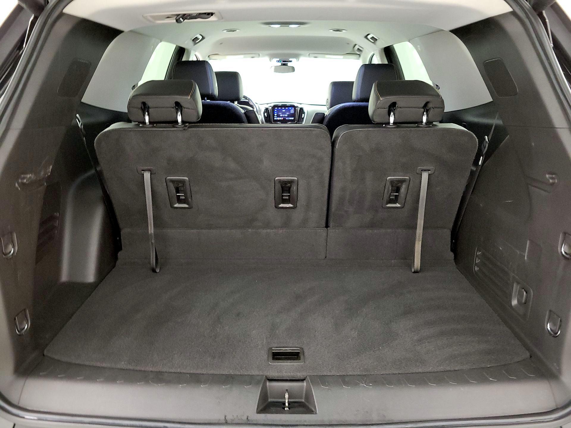 Thumbnail: 2021 Chevrolet Traverse - 20
