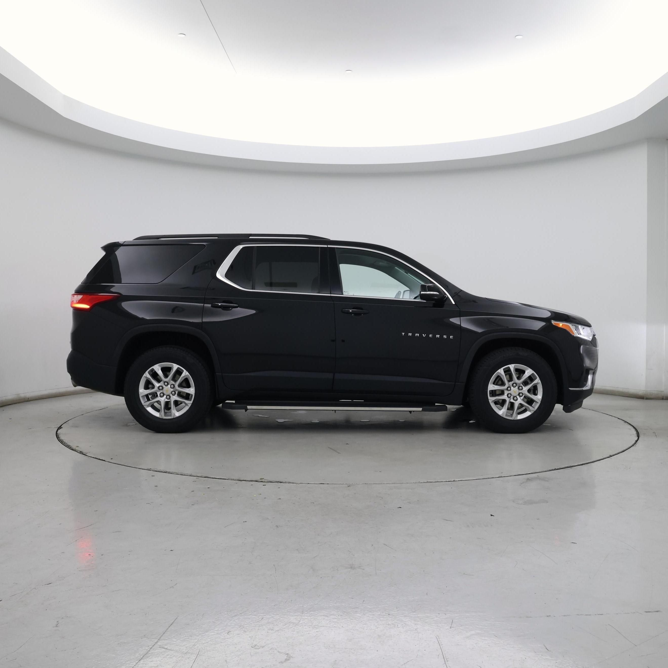Thumbnail: 2021 Chevrolet Traverse - 7
