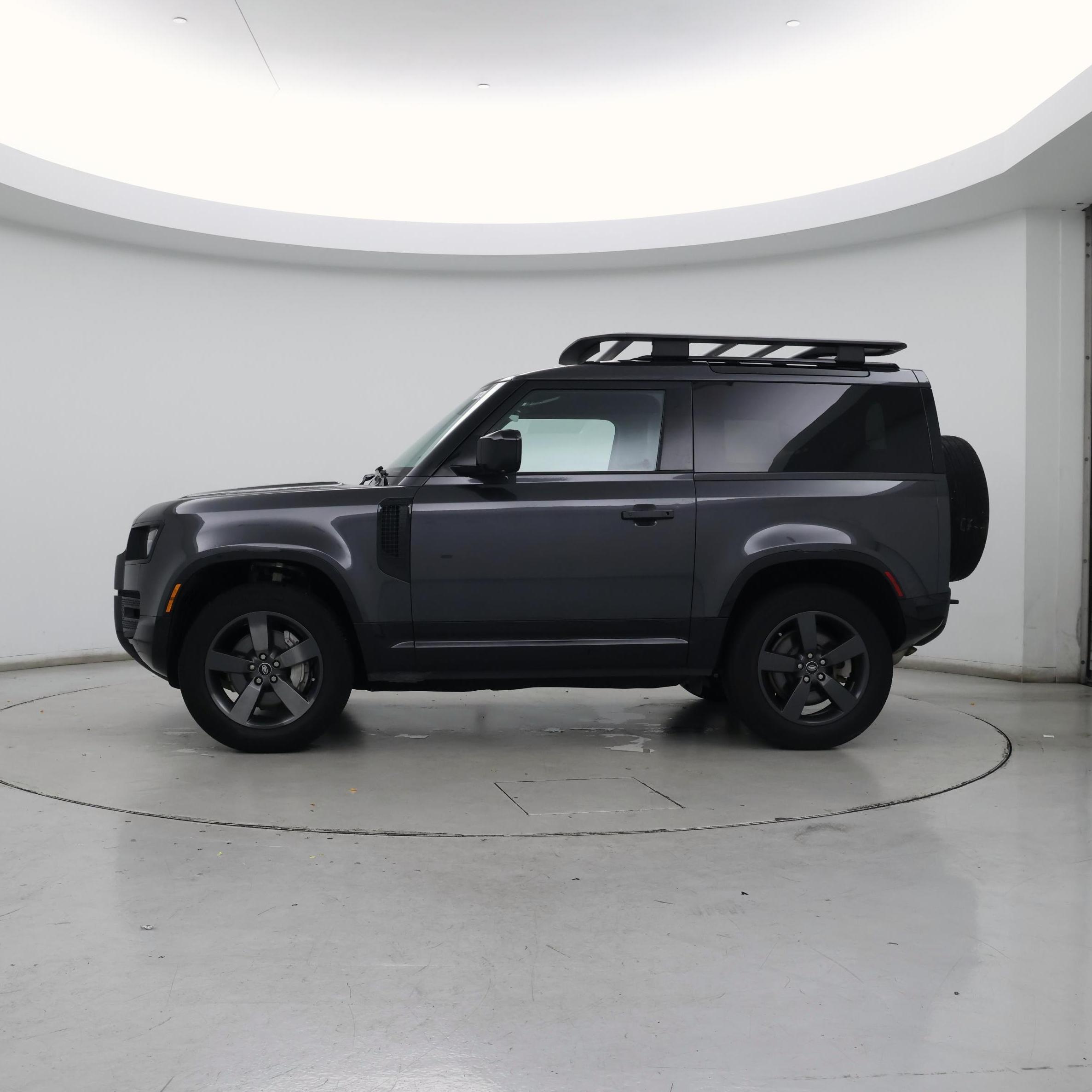 Thumbnail: 2023 Land Rover Defender - 3