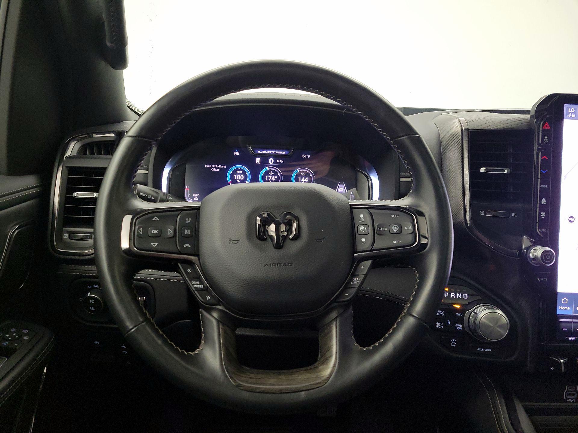 Thumbnail: 2025 RAM 1500 - 10