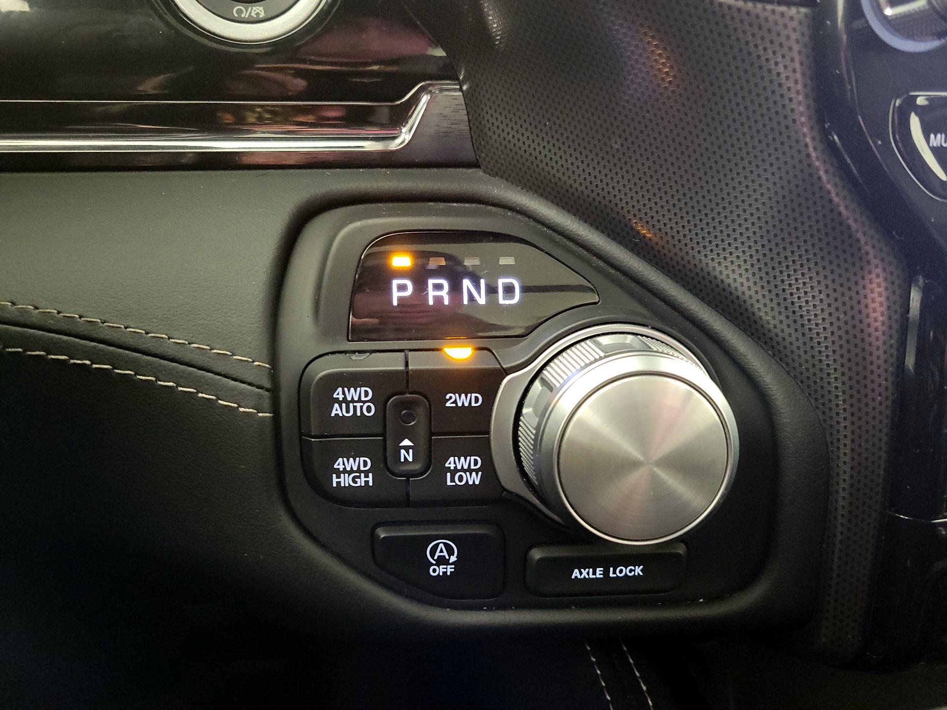 Thumbnail: 2025 RAM 1500 - 18