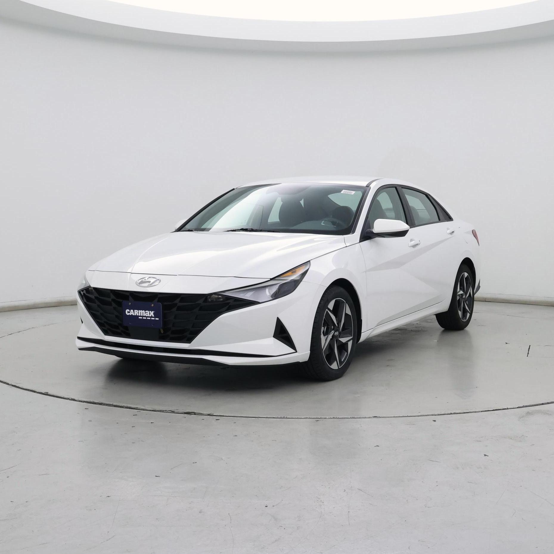 Thumbnail: 2023 Hyundai Elantra - 4