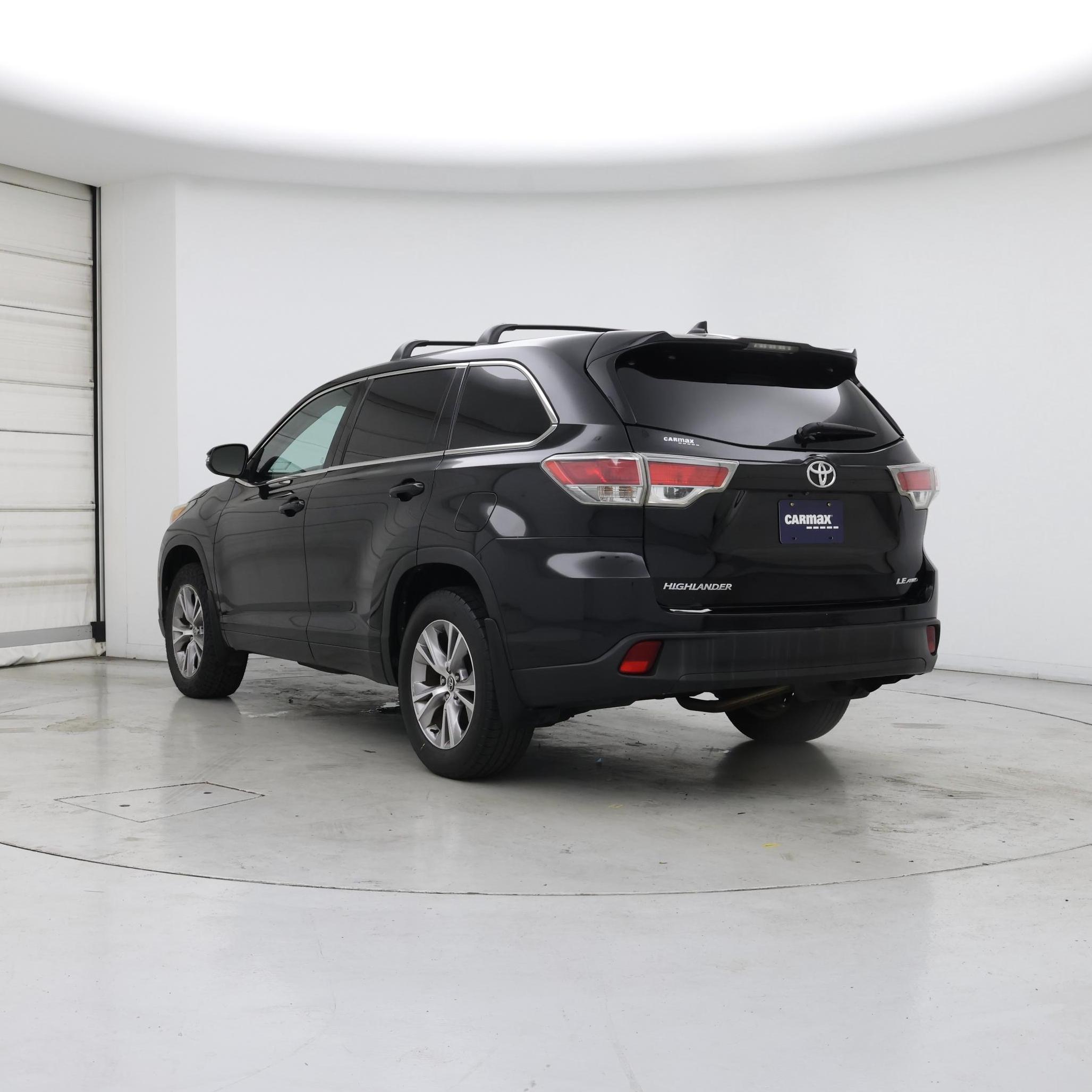 Thumbnail: 2015 Toyota Highlander - 2