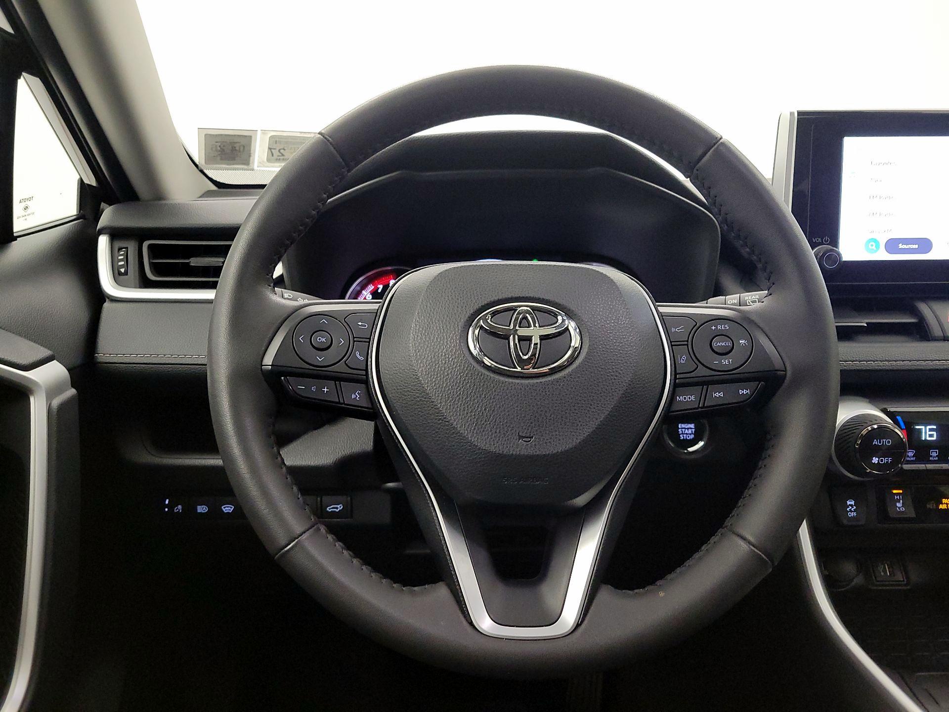 Thumbnail: 2025 Toyota RAV4 - 10