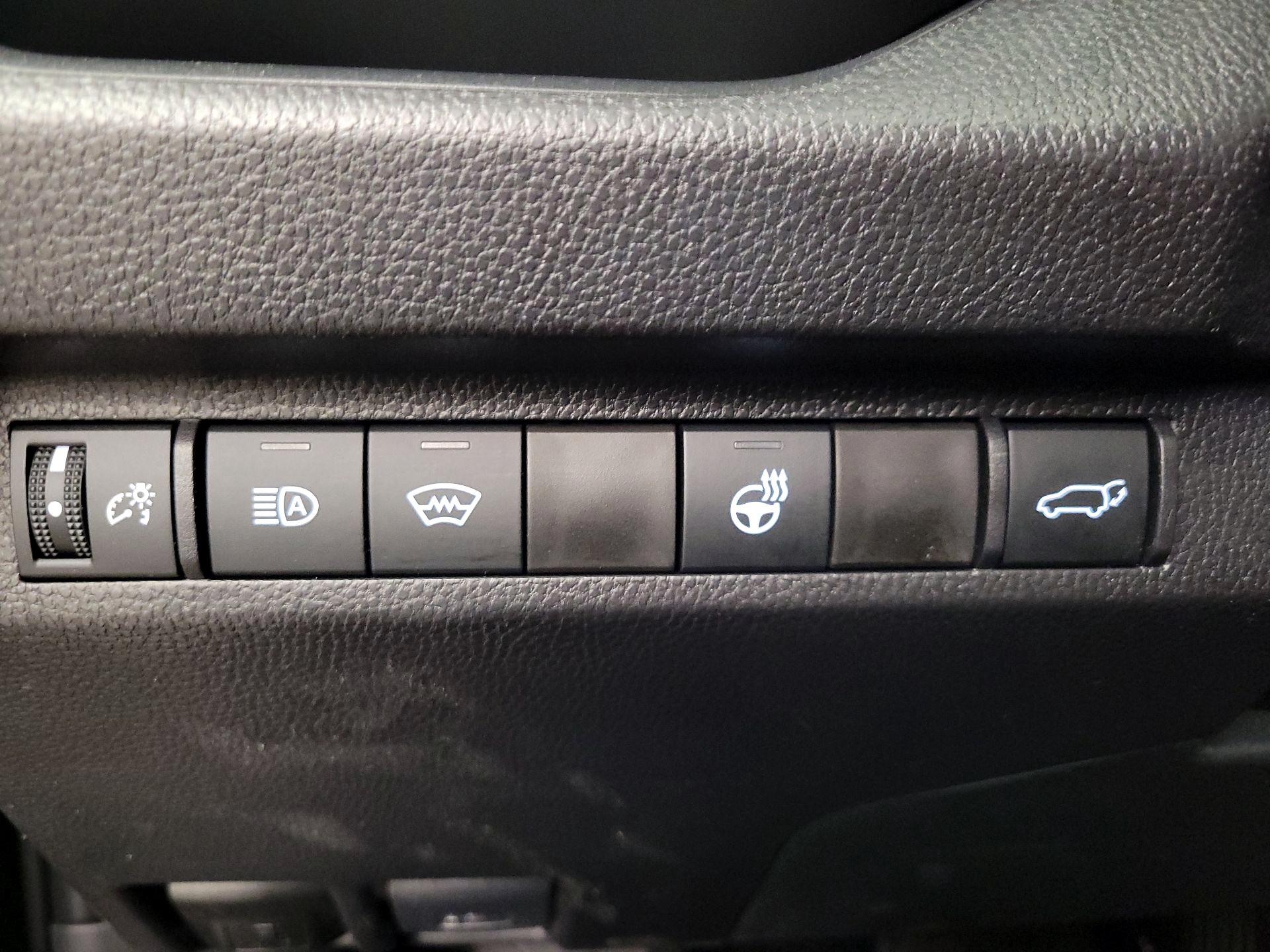 Thumbnail: 2025 Toyota RAV4 - 13