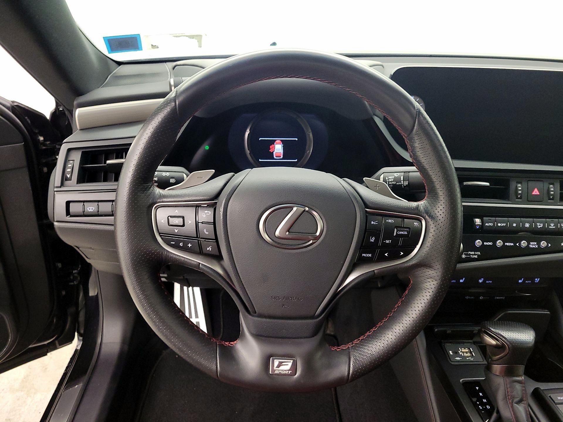 Thumbnail: 2022 Lexus ES - 10