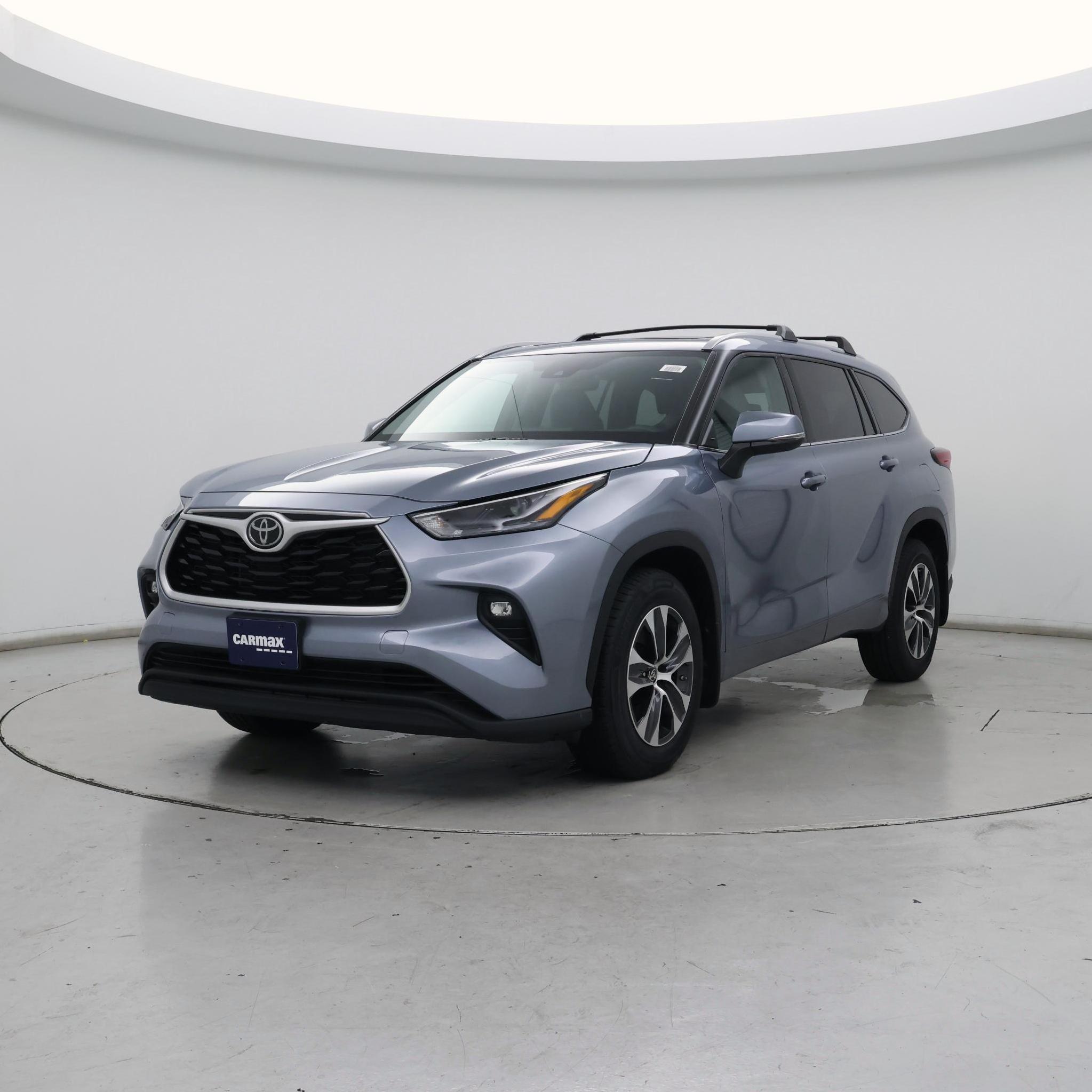 Thumbnail: 2022 Toyota Highlander - 4