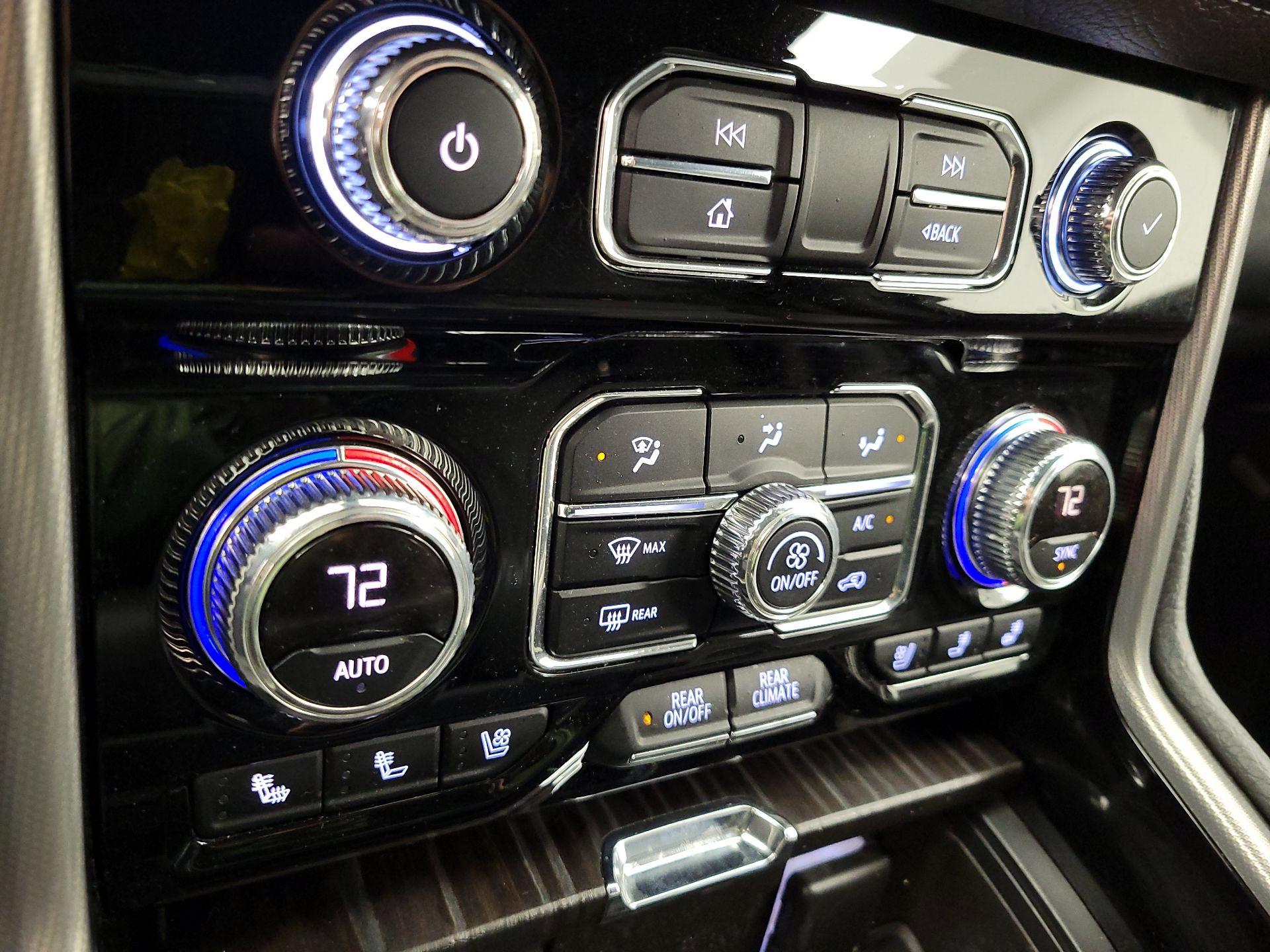 Thumbnail: 2021 GMC Yukon - 17