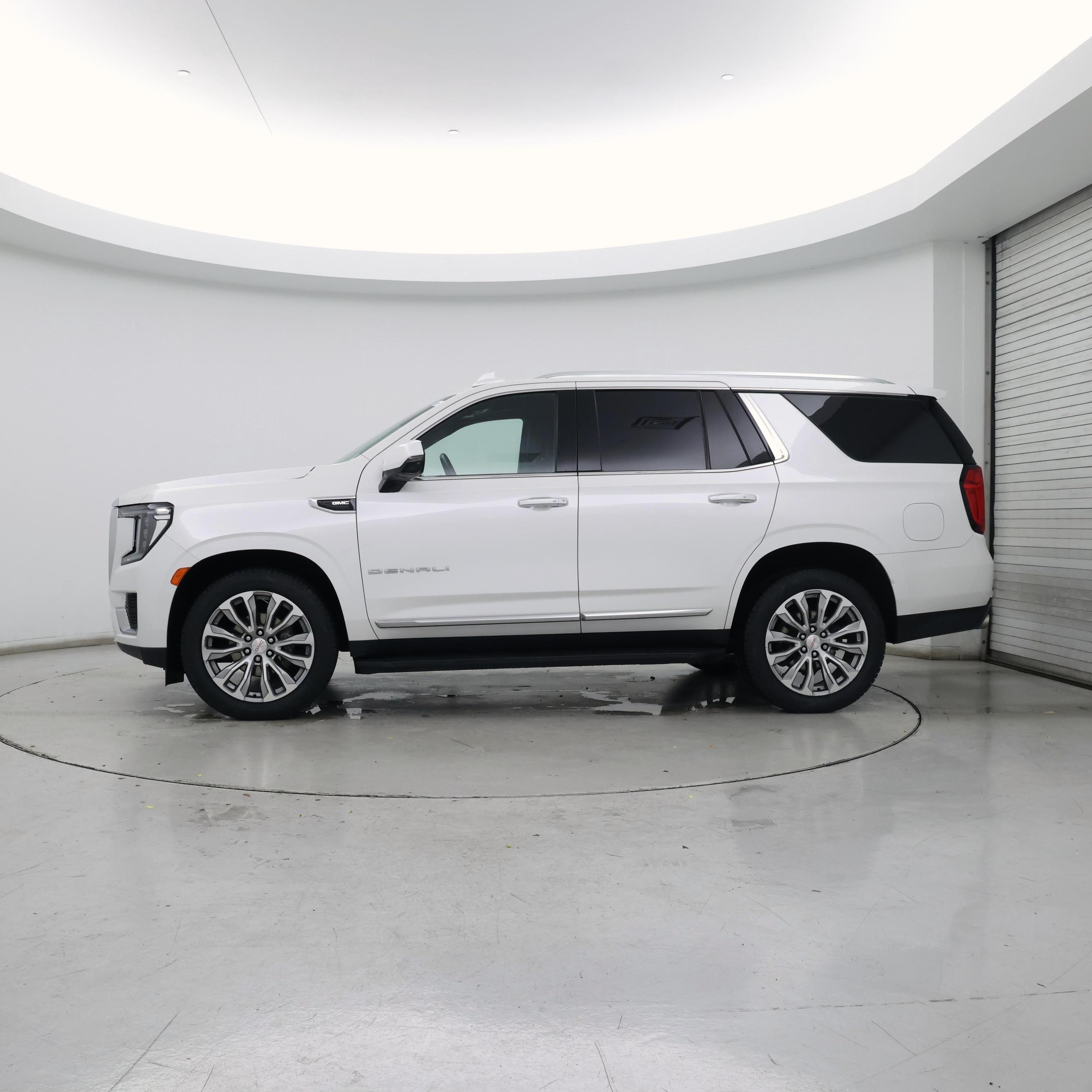 Thumbnail: 2021 GMC Yukon - 3