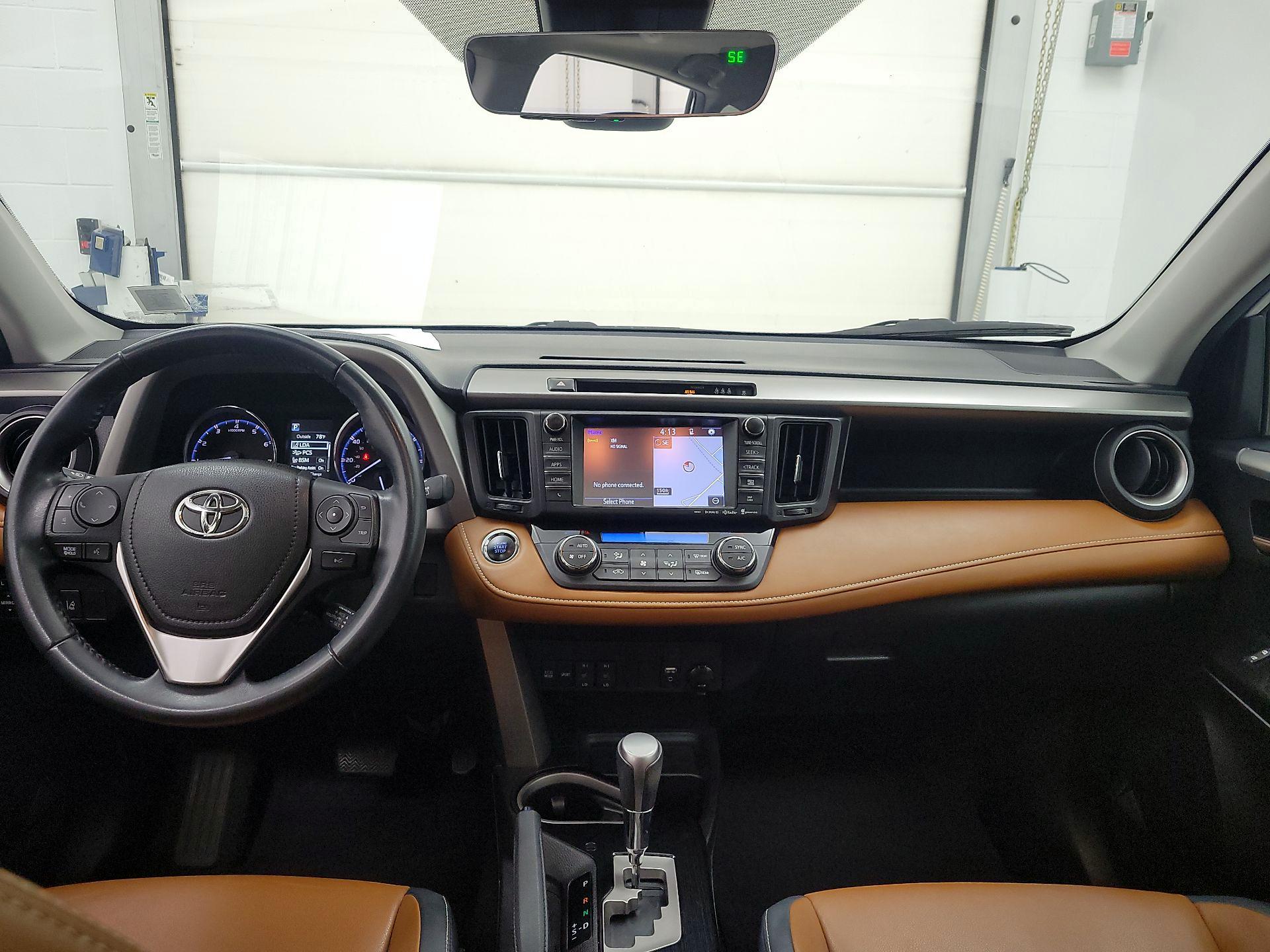 Thumbnail: 2017 Toyota RAV4 - 9