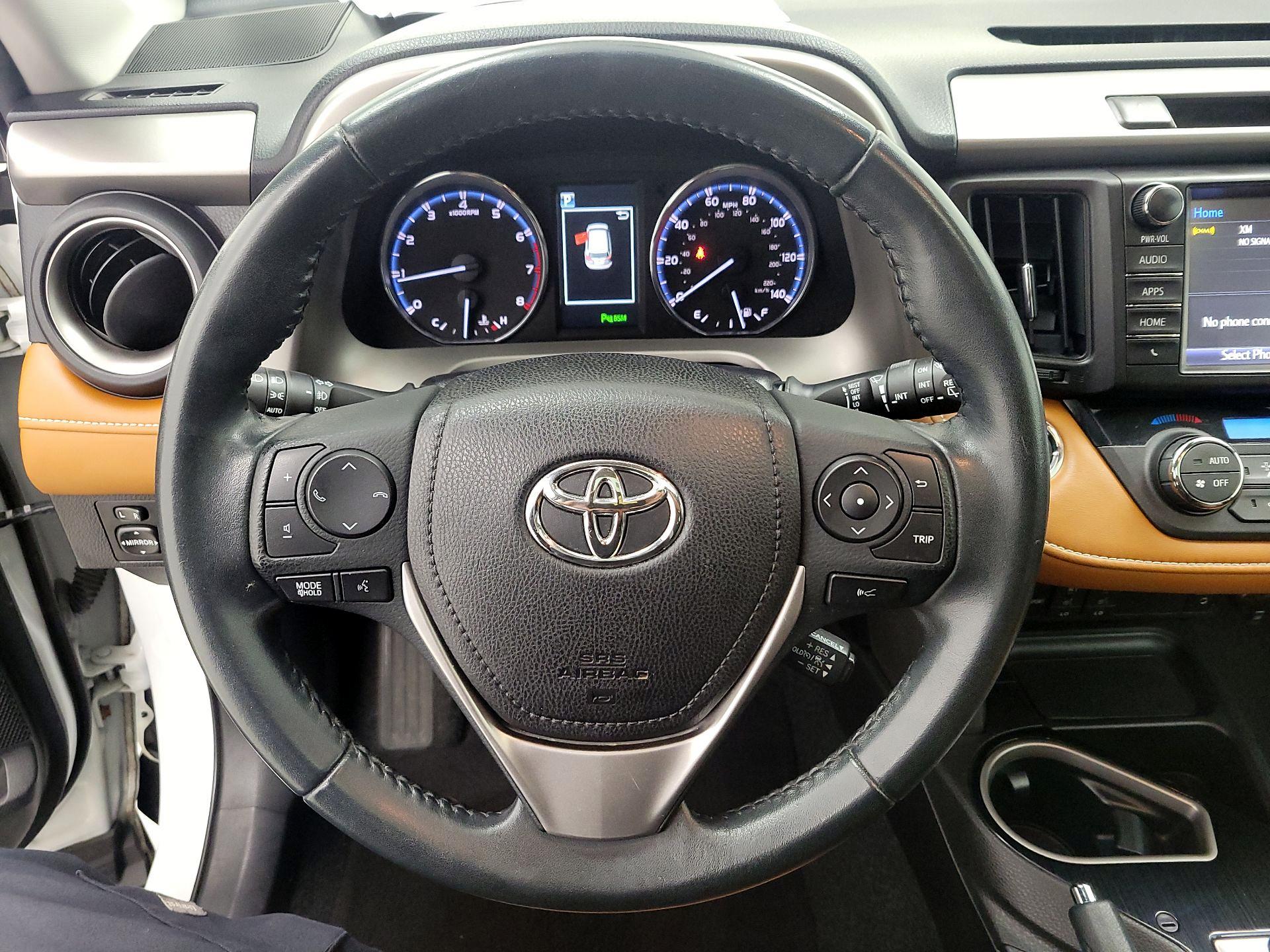 Thumbnail: 2017 Toyota RAV4 - 10