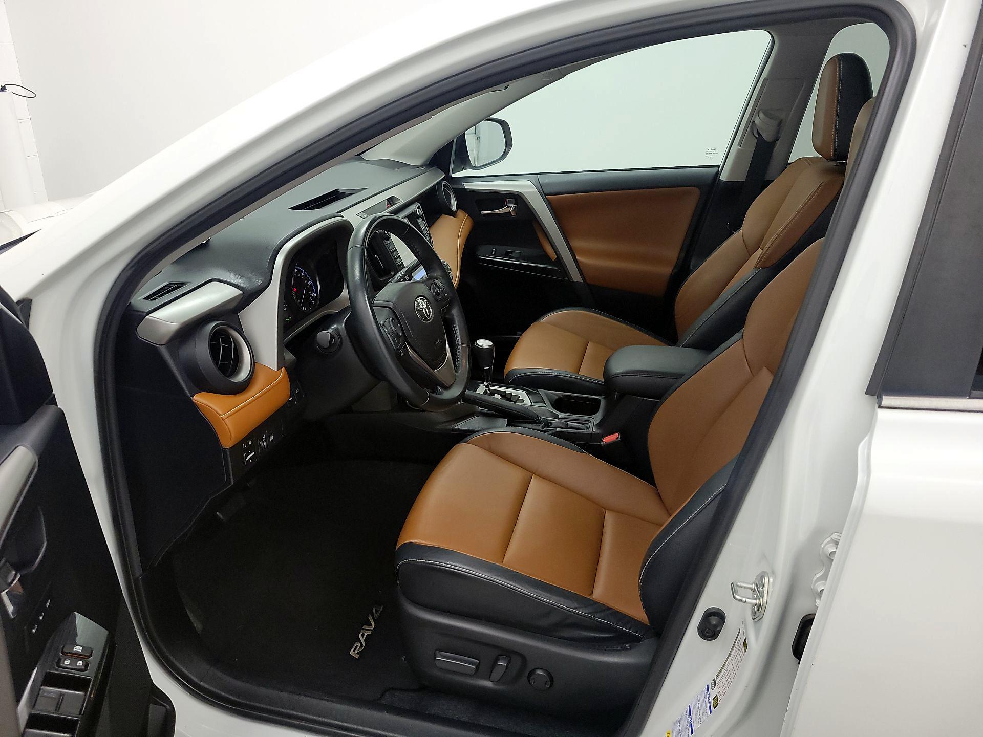 Thumbnail: 2017 Toyota RAV4 - 11
