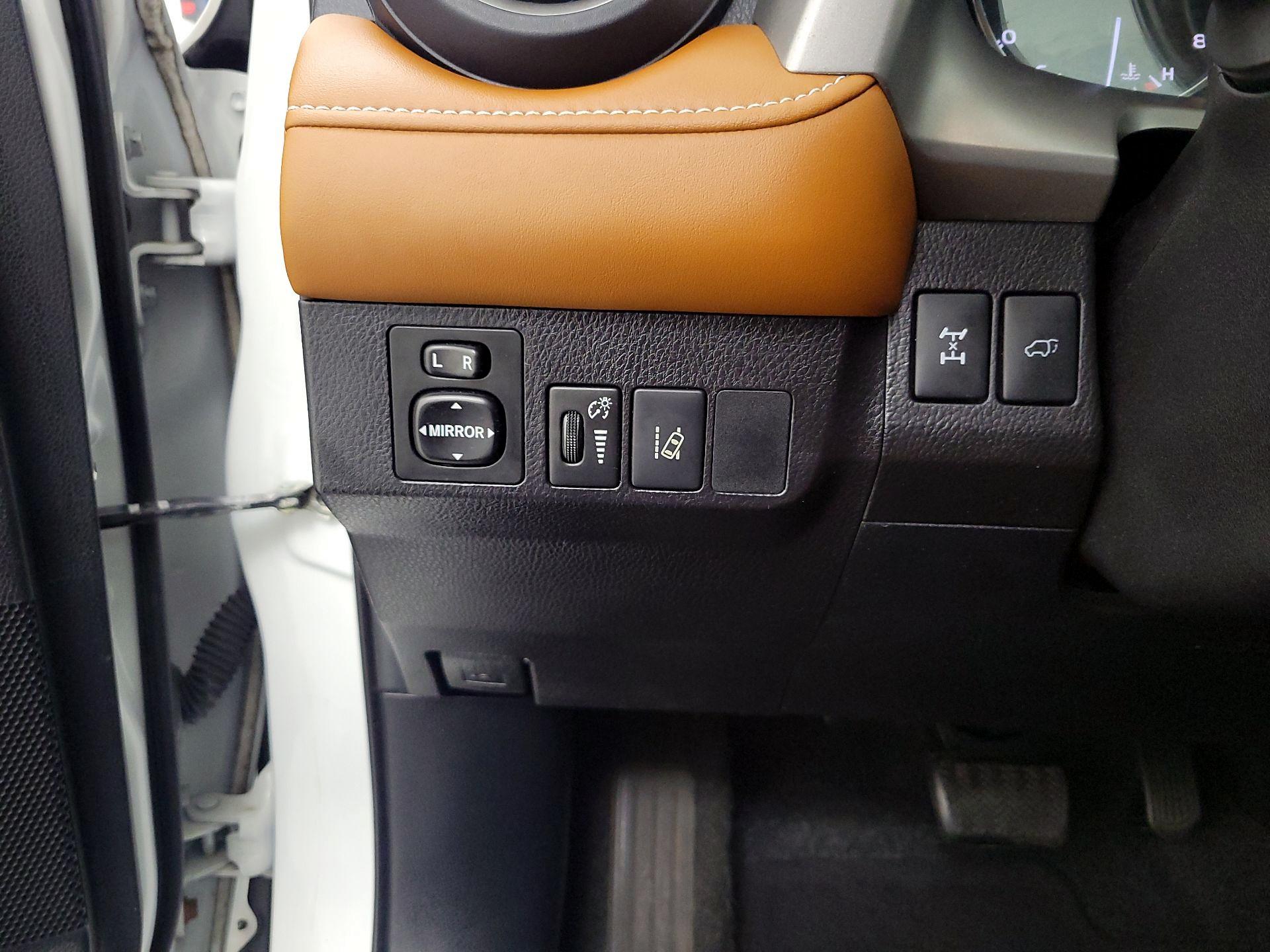 Thumbnail: 2017 Toyota RAV4 - 13