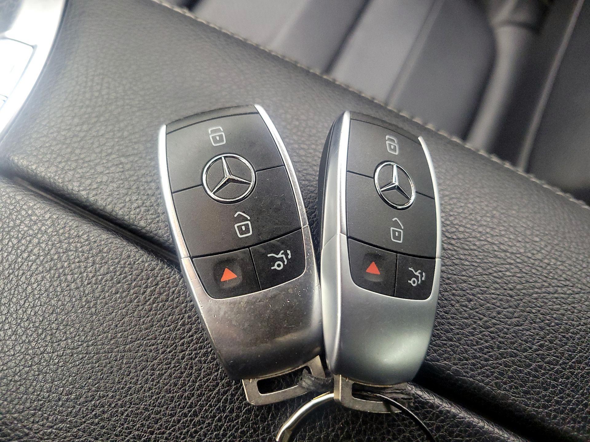 Thumbnail: 2019 Mercedes-Benz C-Class - 19