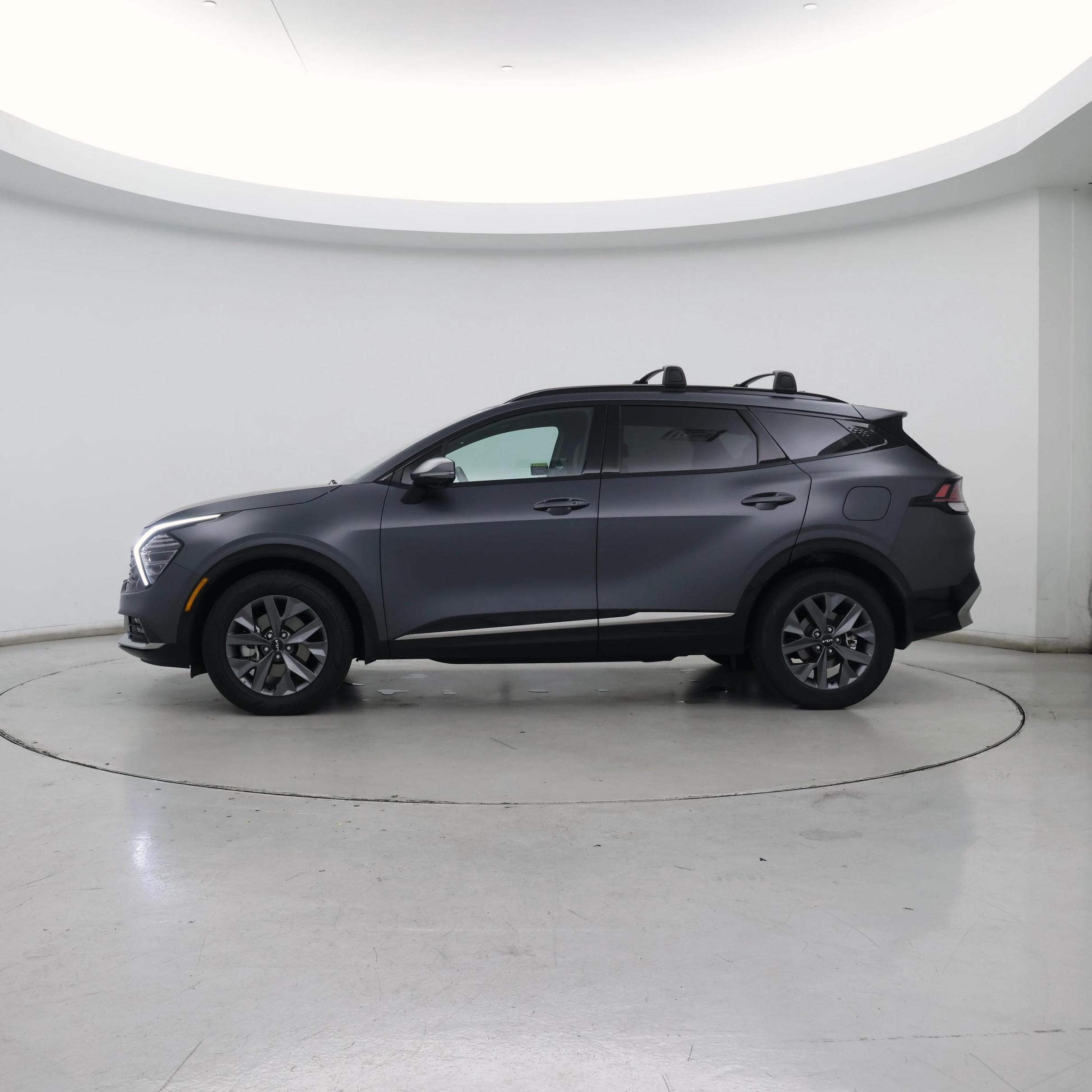 Thumbnail: 2023 Kia Sportage - 3