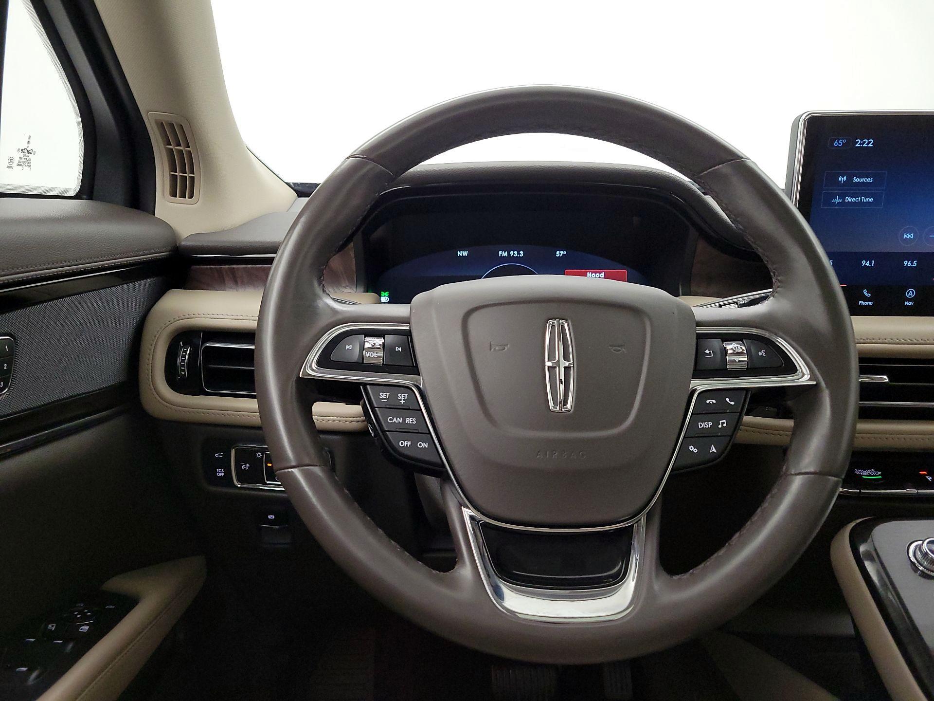 Thumbnail: 2023 Lincoln Nautilus - 10