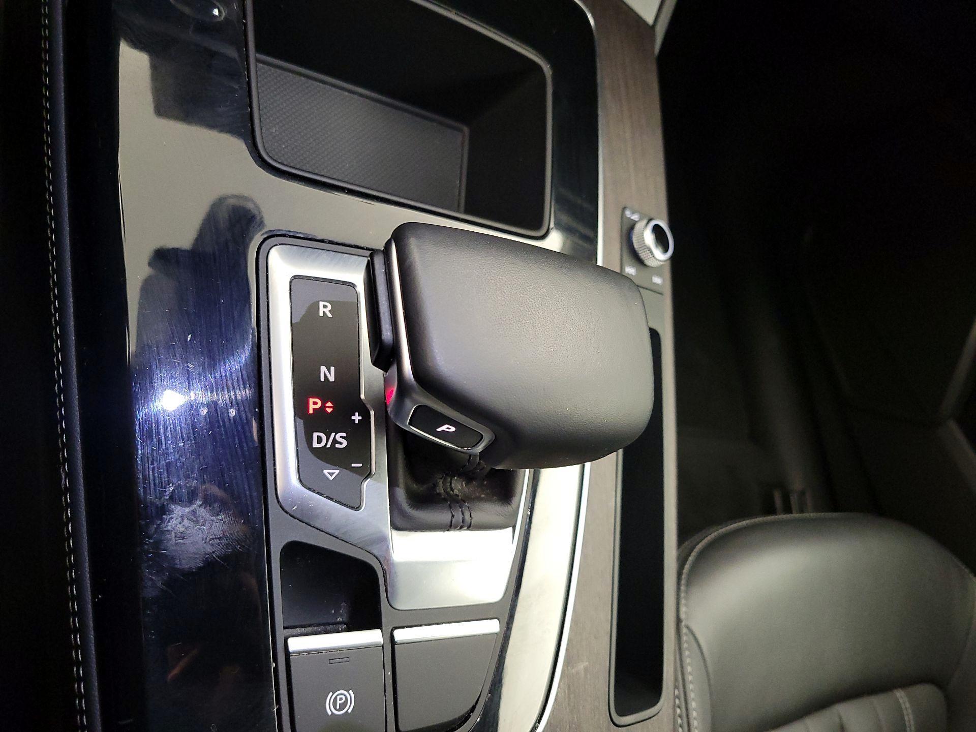 Thumbnail: 2021 Audi Q5 - 17